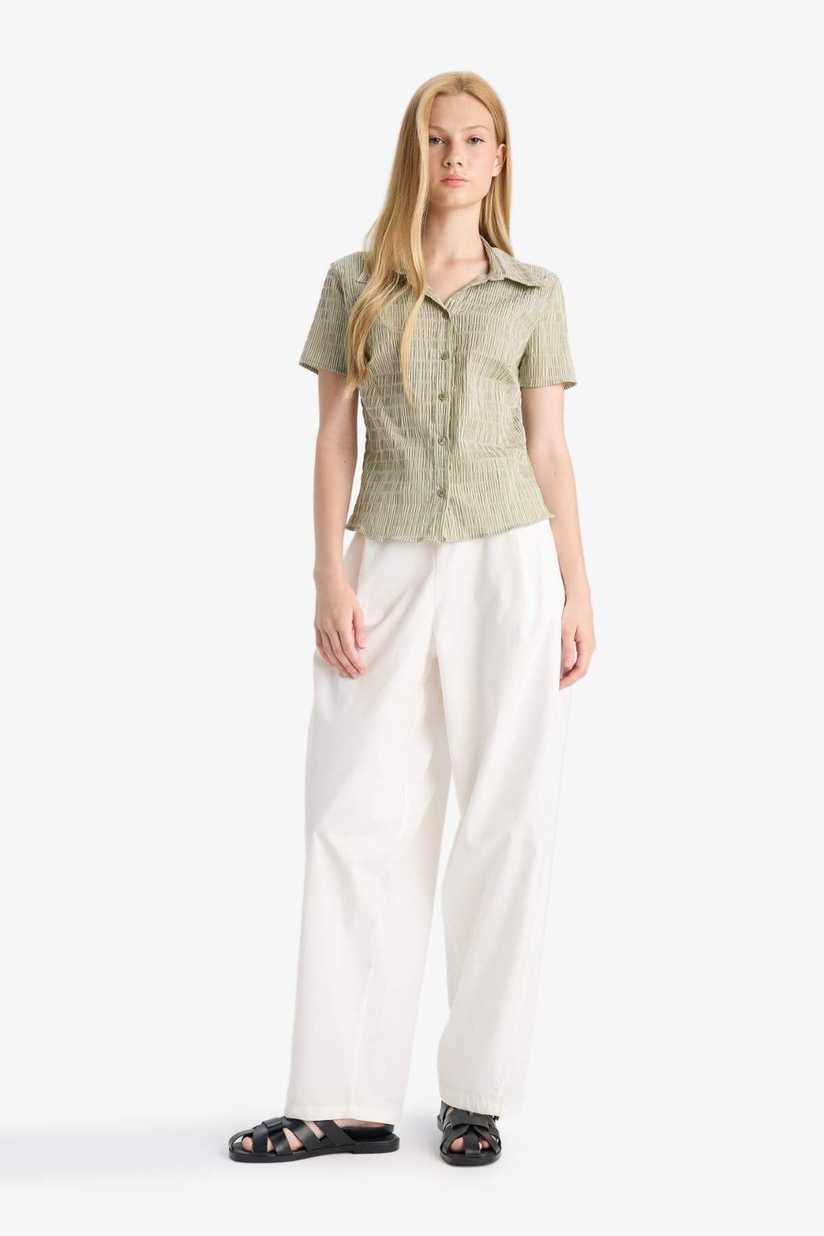 Defacto  Fitted Dokulu Kısa Kollu Gömlek F4849AX25AU - Görsel 2