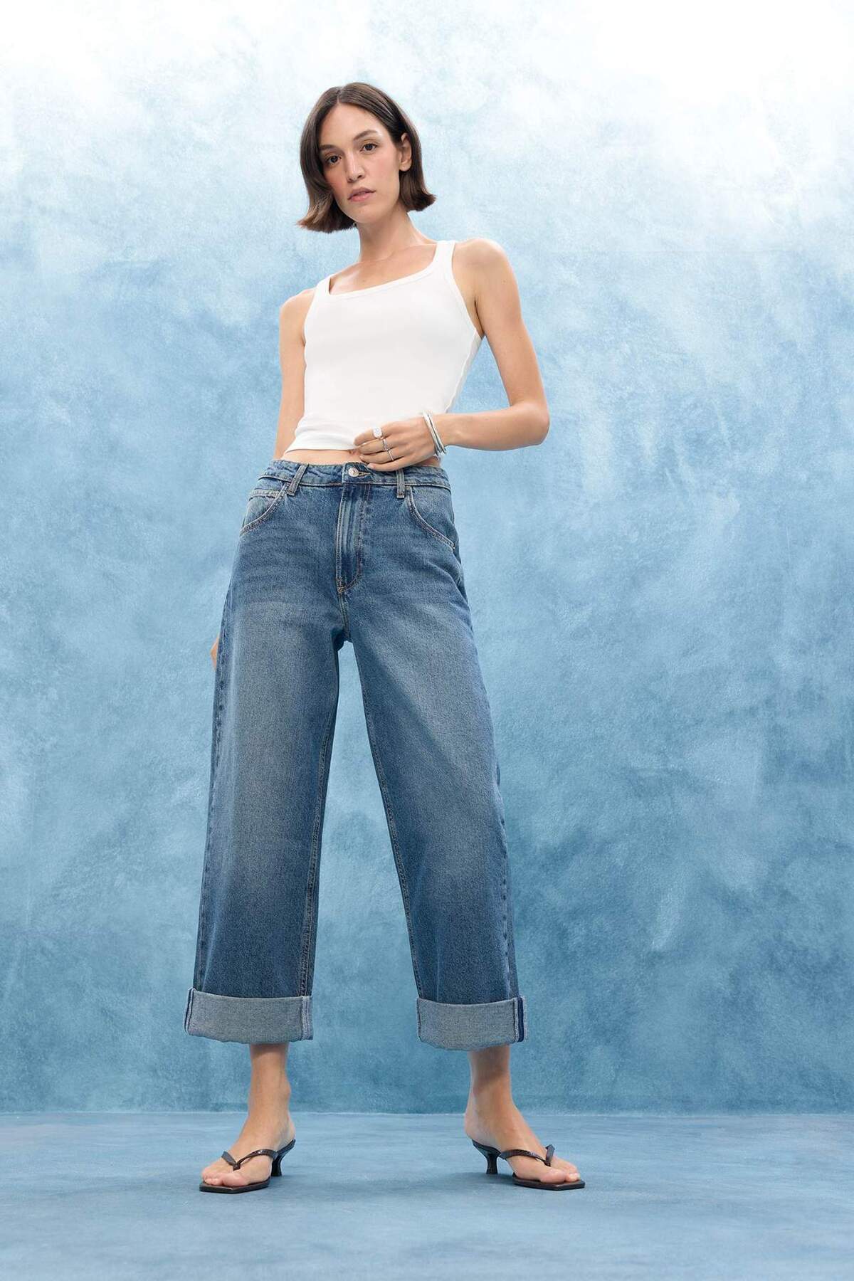 DeFacto %100 Pamuk Baggy Fıt Yüksek Bel Katlamalı Paça Jean Pantolon E9134AX25AU