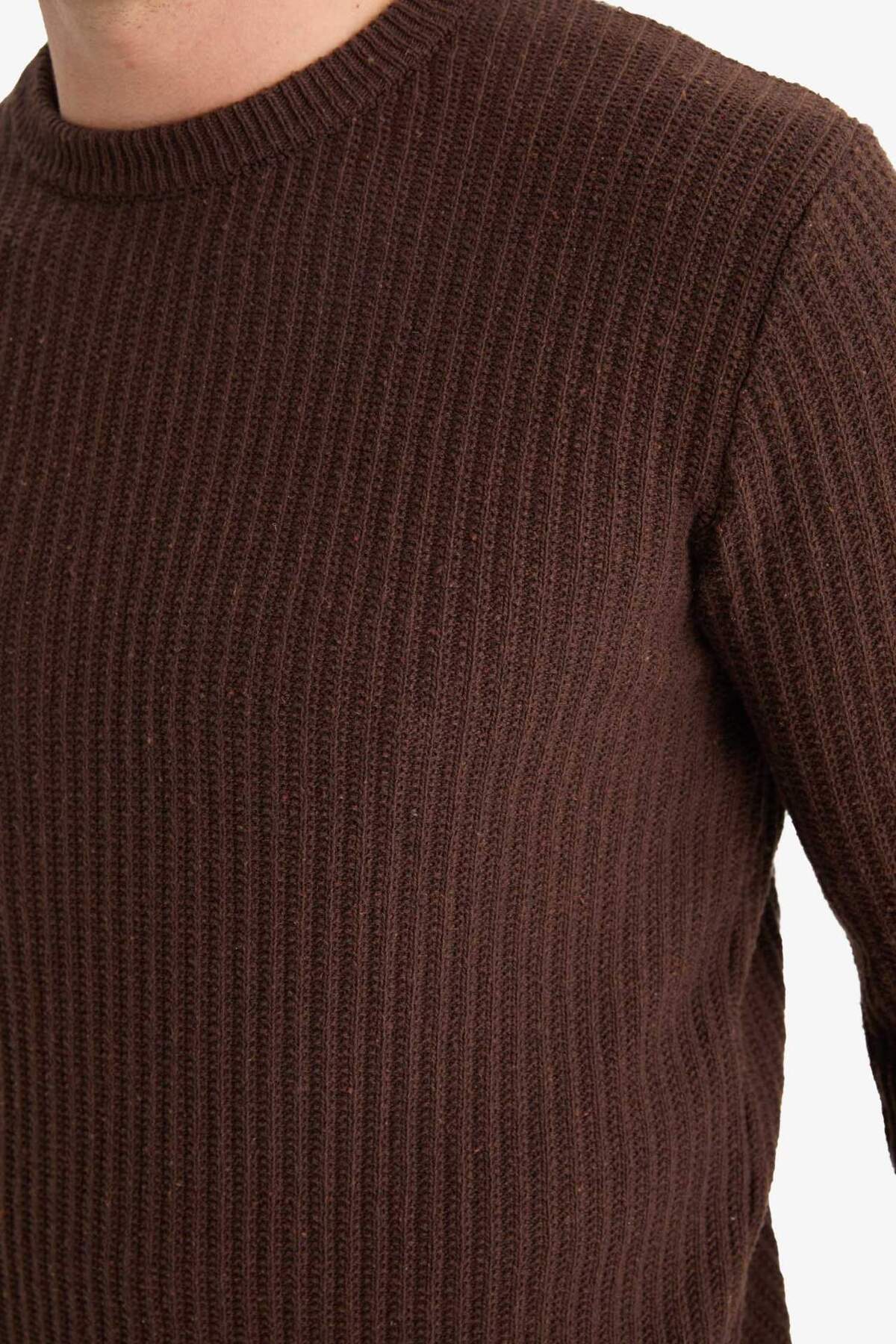 ژاکت بافتنی استاندارد Fit Crew Neck Basic E0811AX25WN — قهوه‌ای — تصویر 5 از 6