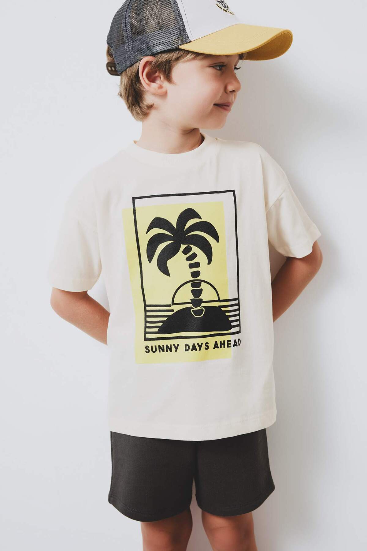 Defacto 2'li Takım Palmiye Desenli Kısa kollu Tişört Beli Lastikli Şort Erkek Bebek E1200A525SM fotoğrafı 3 (önizleme)