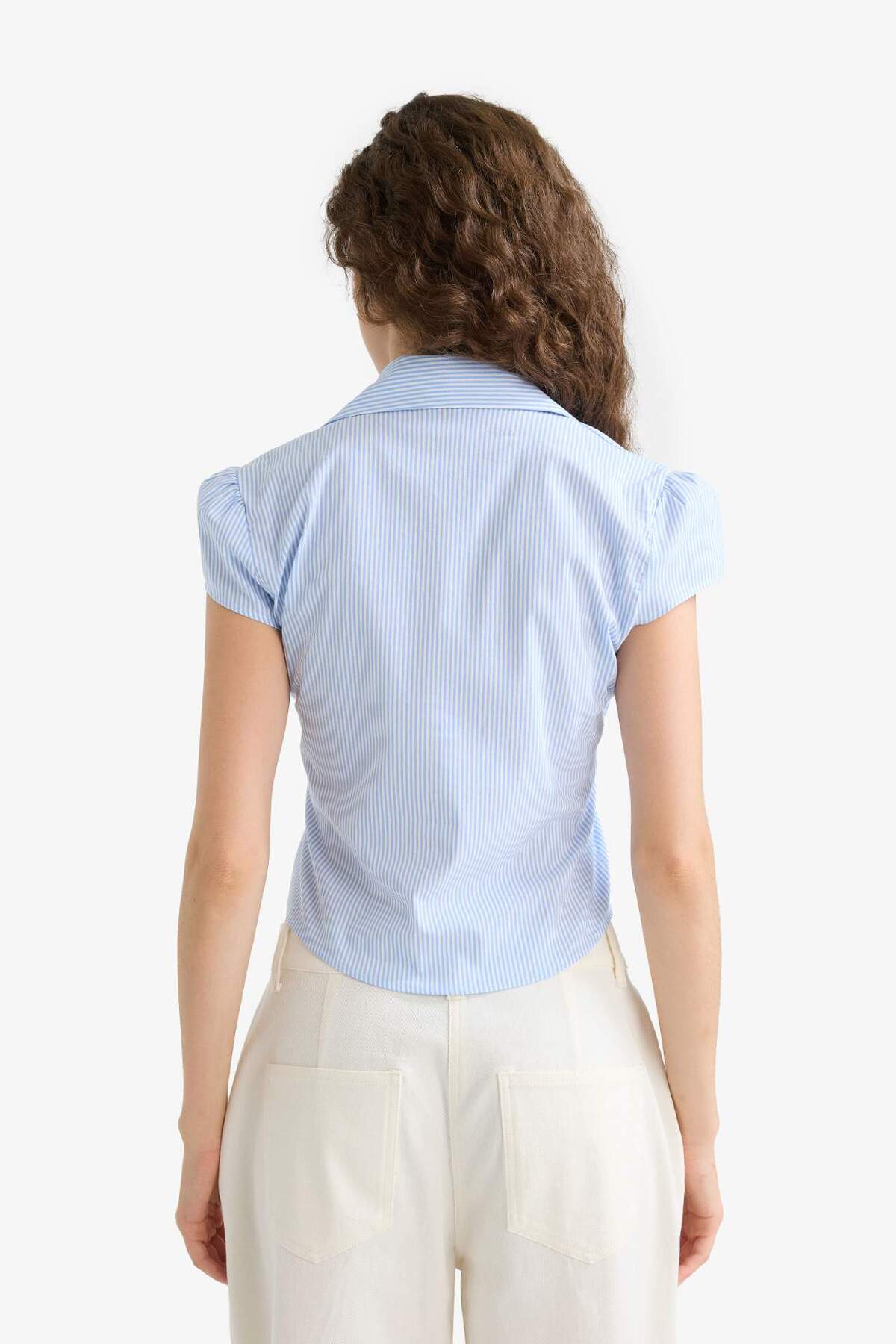 Defacto  Fitted Poplin Kısa Kollu Gömlek F6357AX25HS - Görsel 4