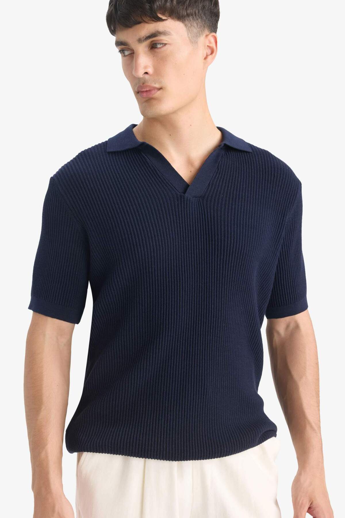 Defacto 100% Cotton Standard Fit Polo Neck Short Sleeve Knit T-Shirt E5860Ax25Sm