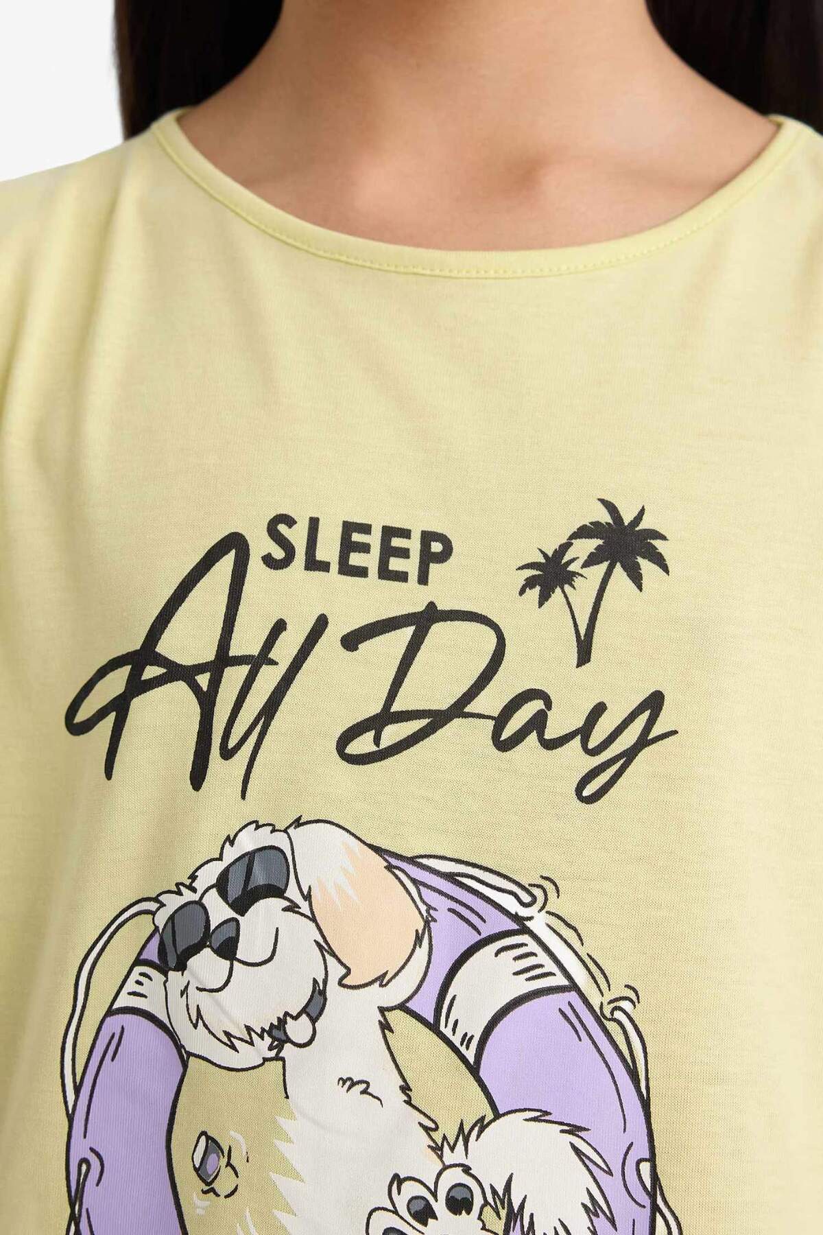 Defacto %100 Pamuklu Baskılı Beli Lastikli Pijama Takımı Kız Çocuk E0666A825HS fotoğrafı 4 (önizleme)