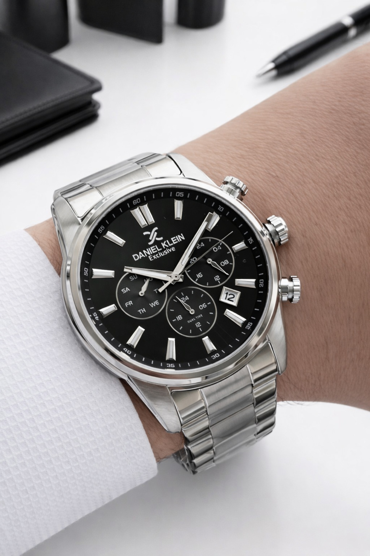 Daniel Klein  Özel Kutulu Siyah Kadran Iç Fonksiyonları Aktif 3Atm Erkek Kol Saati Edk.1.10692.1 - Görsel 3