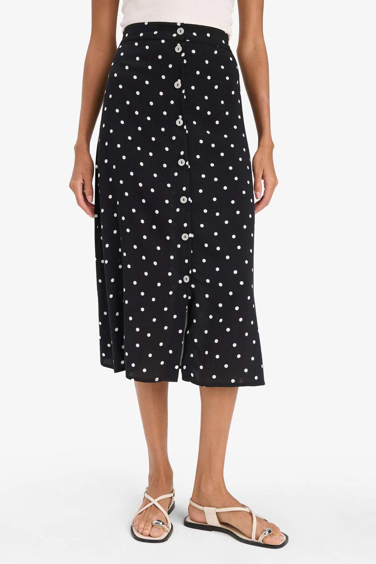 Defacto  A Form Puantiyeli Düğmeli Normal Bel Midi Etek Z8094AZ25SM - Görsel 5