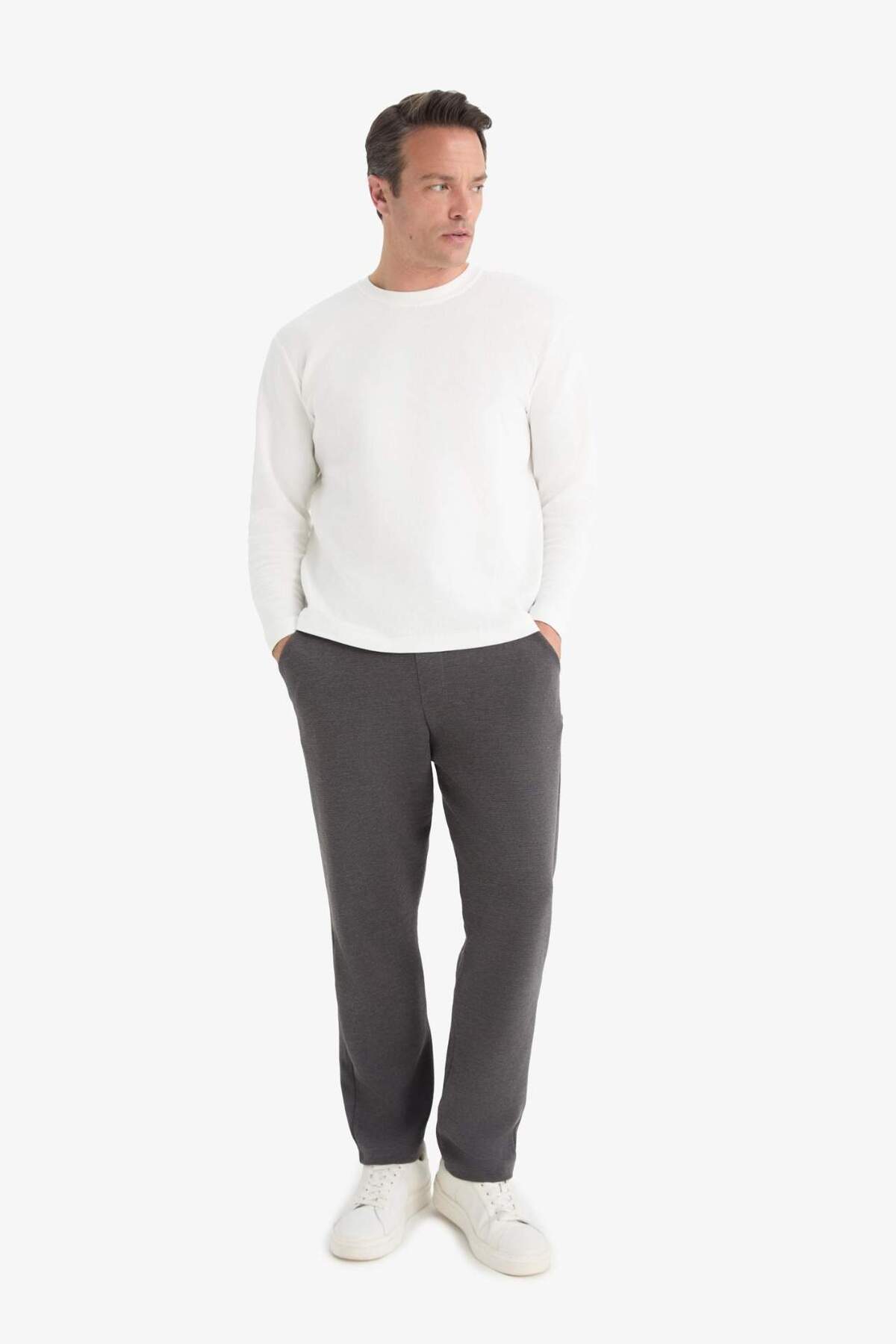 DeFacto Regular Fit Cepli Düz Paça Dokulu Eşofman Altı D7603AX25SP