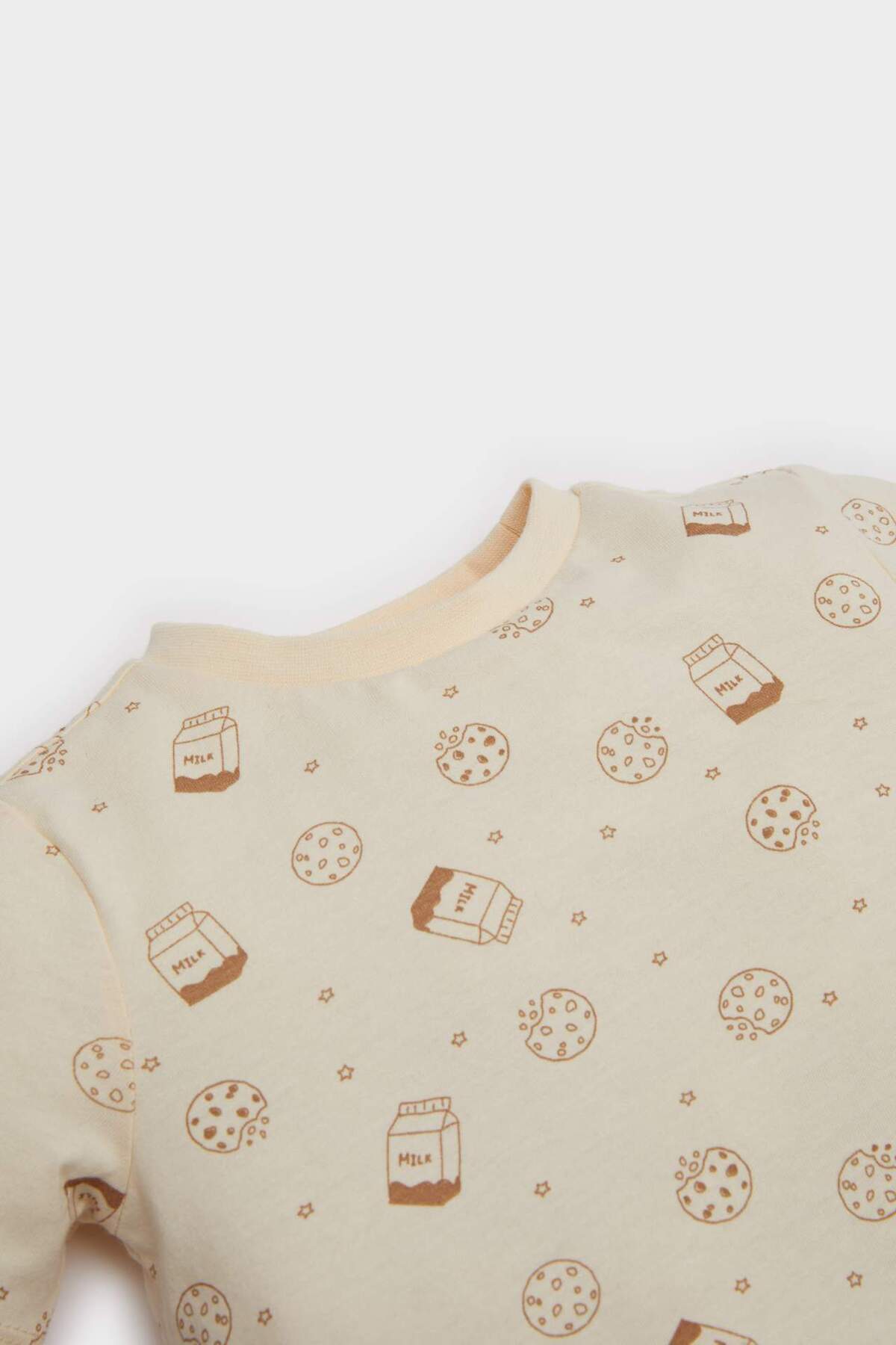 Defacto Erkek Bebek Pijama Takımı Desenli Kısa Kollu Penye Üst Beli Lastikli Şort E1187A525HS fotoğrafı 3 (önizleme)