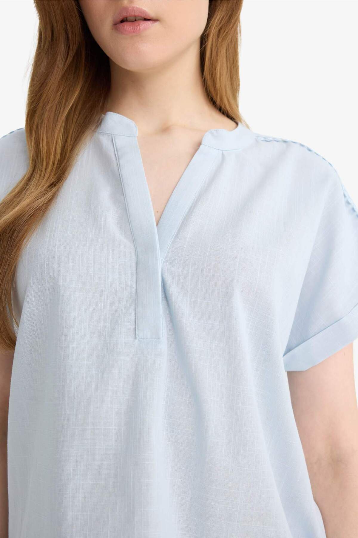 Defacto  %100 Pamuk Regular Fıt Apaş Yaka Flamlı Kısa Kollu Bluz F1635AX25SM - Görsel 5