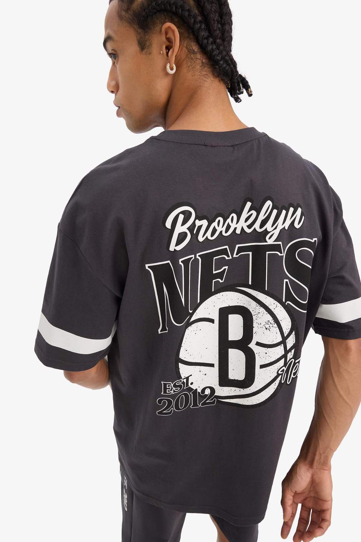 Defacto NBA Brooklyn Nets Oversize Geniş Kalıp Bisiklet Yaka Sırt