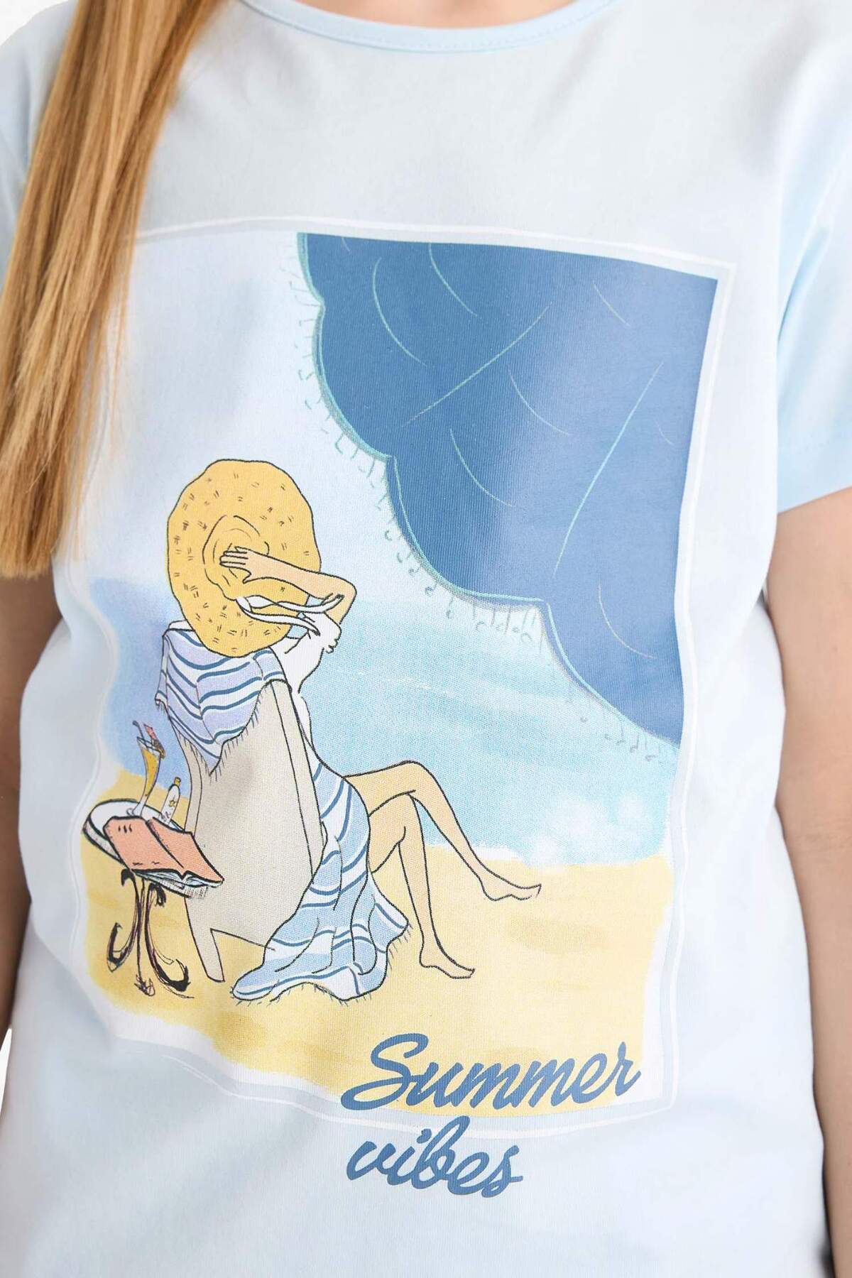 Defacto Pijama Takımı Baskılı Kısa Kollu Üst Beli Lastikli Kısa Şort Kız Çocuk E6232A825SP fotoğrafı 6 (önizleme)