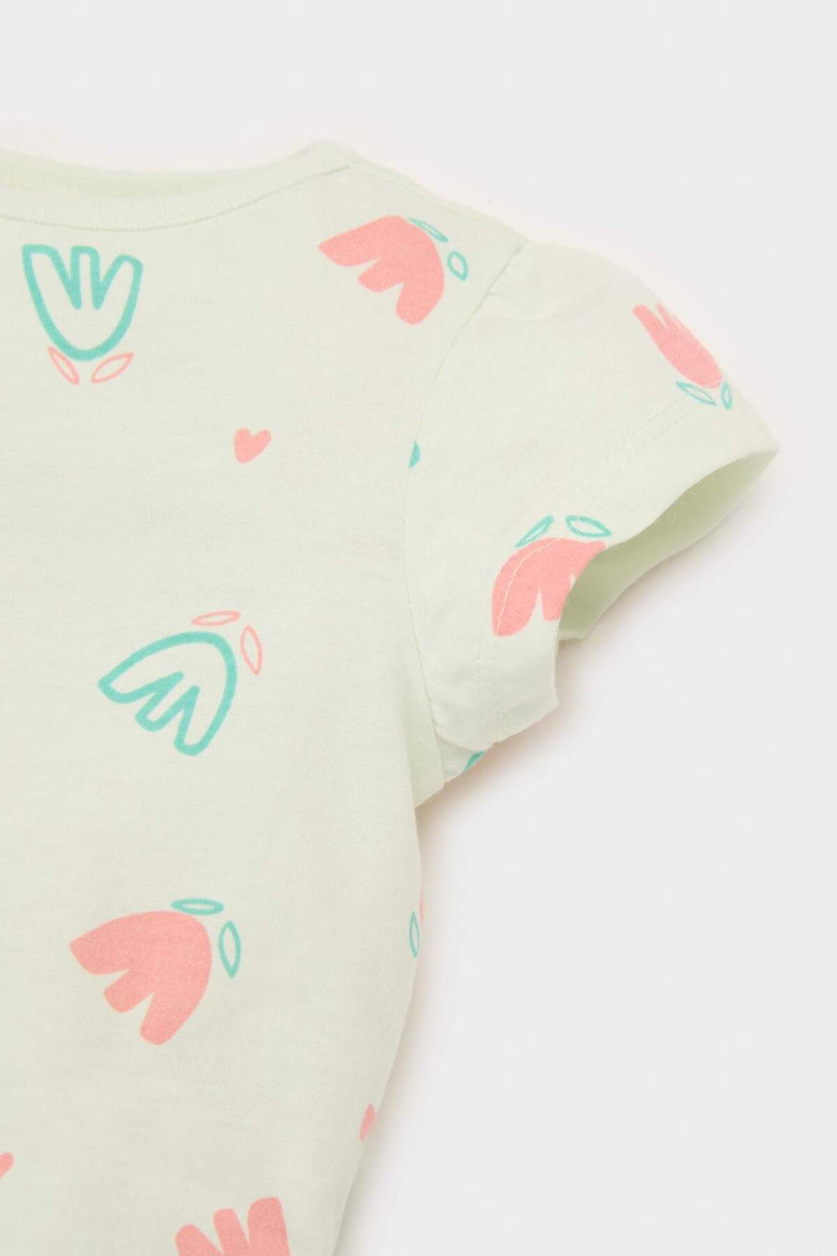 Defacto %100 Pamuklu Çiçekli Beli Lastikli Pijama Takımı Kız Bebek E4614A525SM fotoğrafı 5 (önizleme)