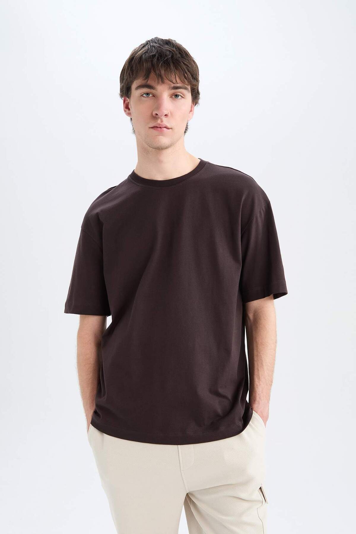 Defacto  %100 Pamuk Oversize Geniş Kalıp Bisiklet Yaka Basic Düz Kısa Kollu Tişört E6885AXNS - Görsel 3