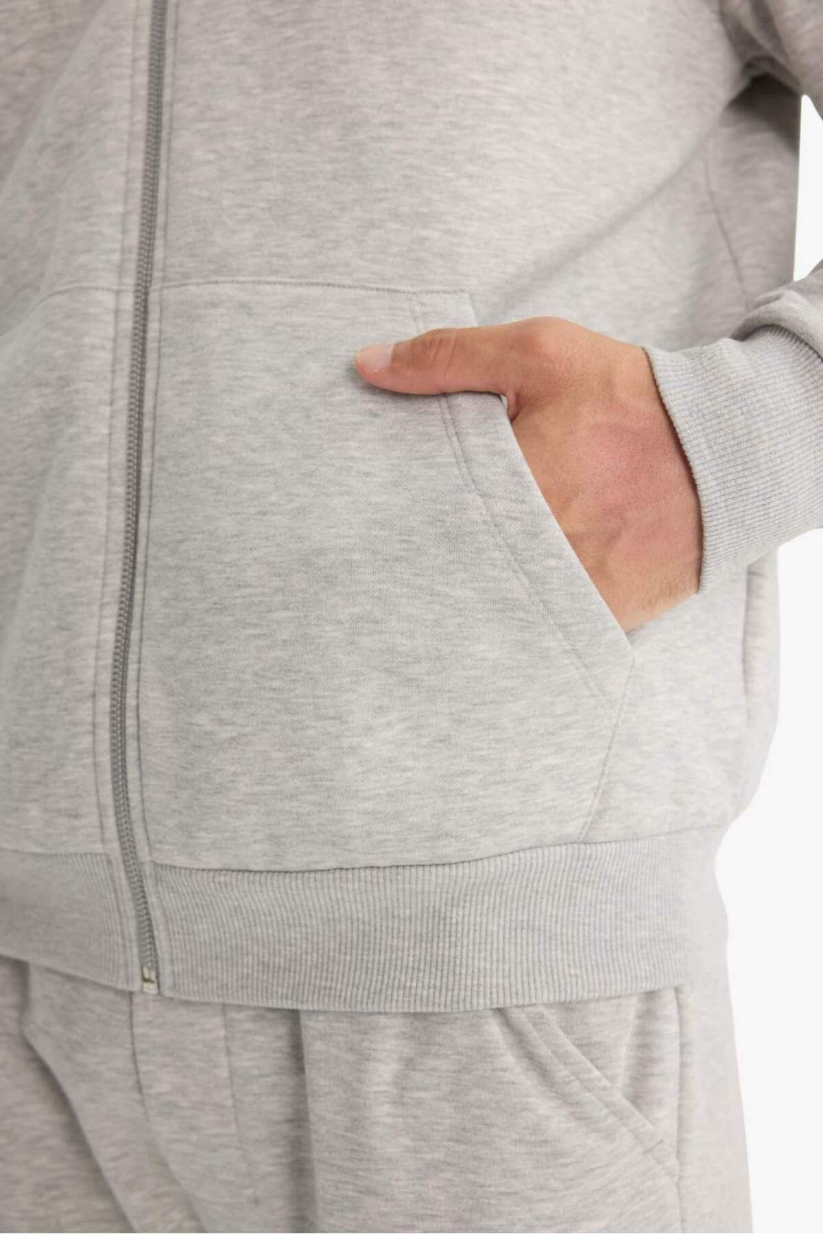 Defacto  Comfort Fit Kapüşonlu İçi Yumuşak Tüylü Basic Düz Kalın Fermuarlı Sweatshirt D7599AX25SP - Görsel 7