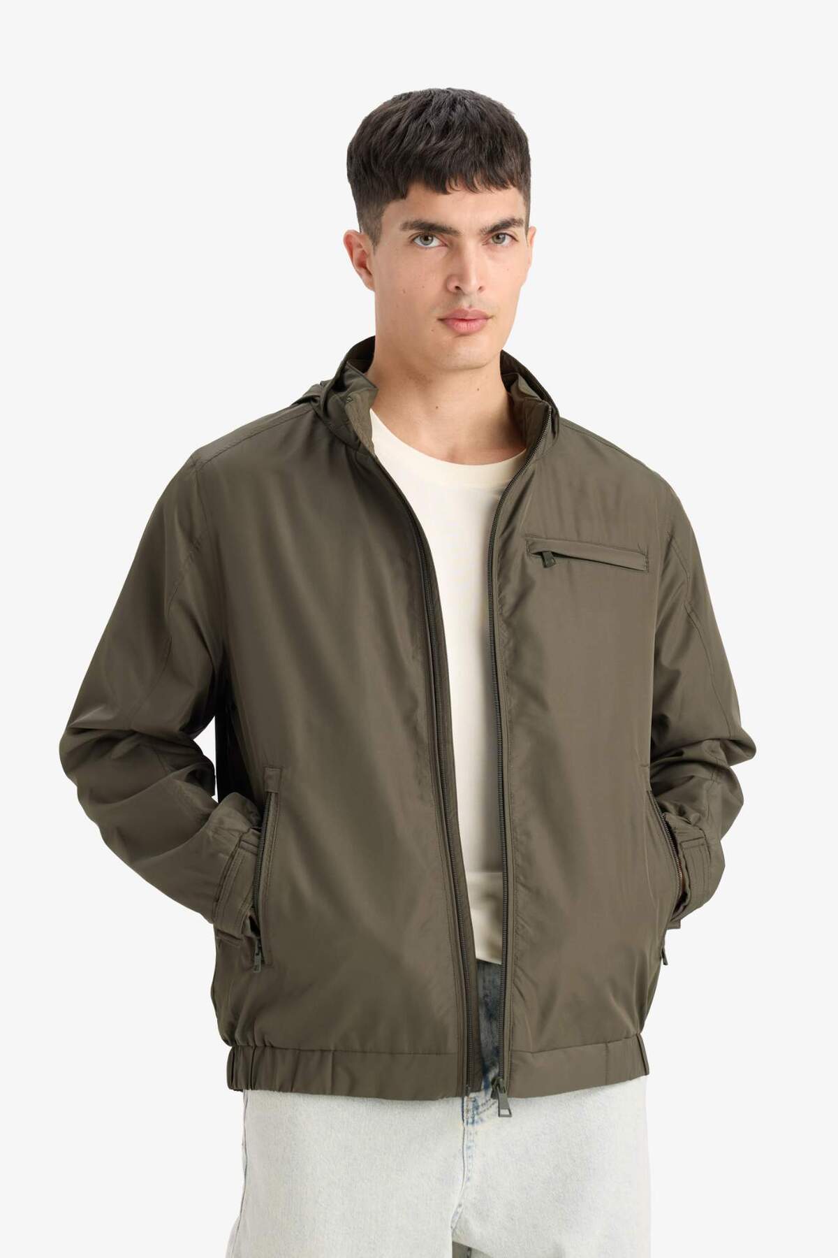 Defacto  Su İtici Regular Fit Dik Yaka Astarlı Gizli Kapüşonlu Fermuarlı Cepli Mevsimlik Baharlık Mont D7669A - Görsel 3