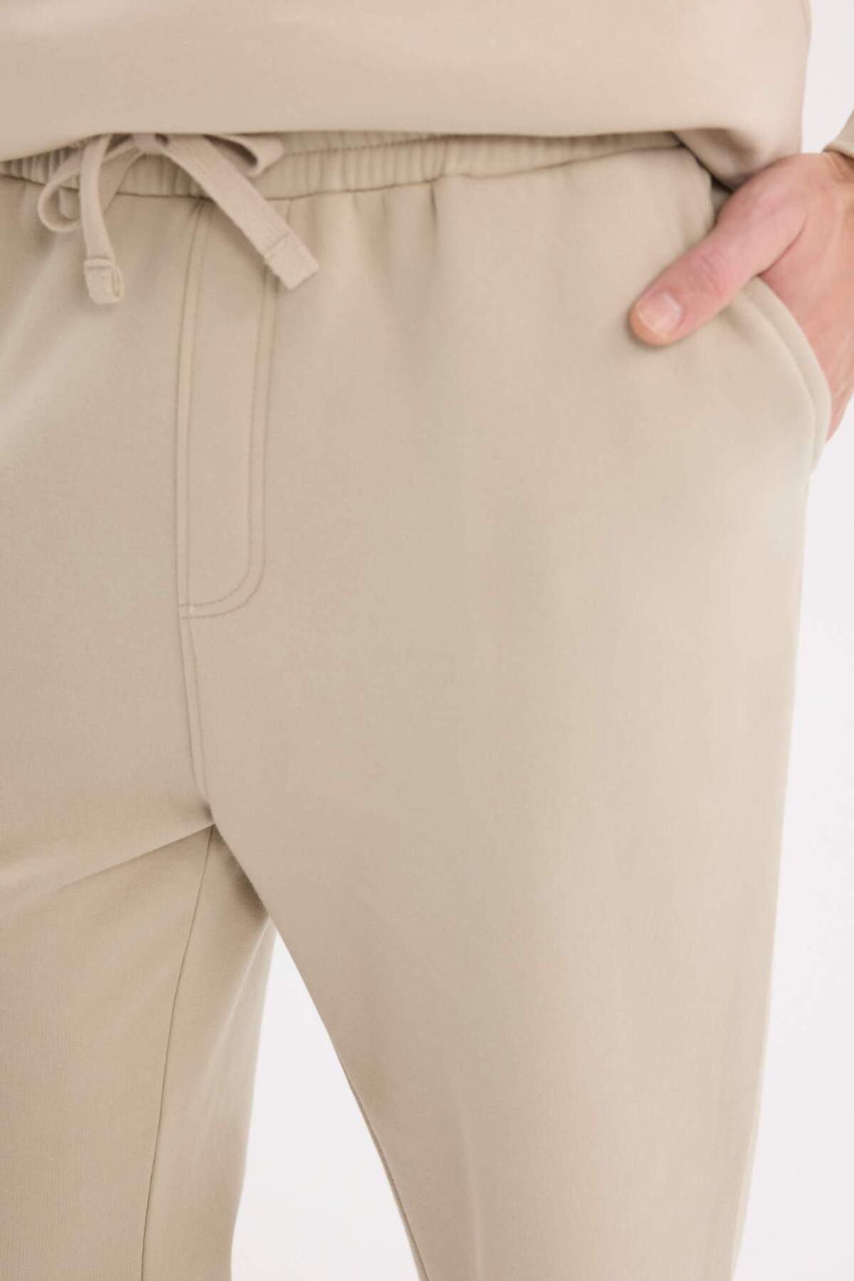 DeFacto Regular Fit Eşofman Altı İçi Polarlı Basic Düz Cepli Beli Bağcıklı Düz Paça D7836AX25SP görsel 5