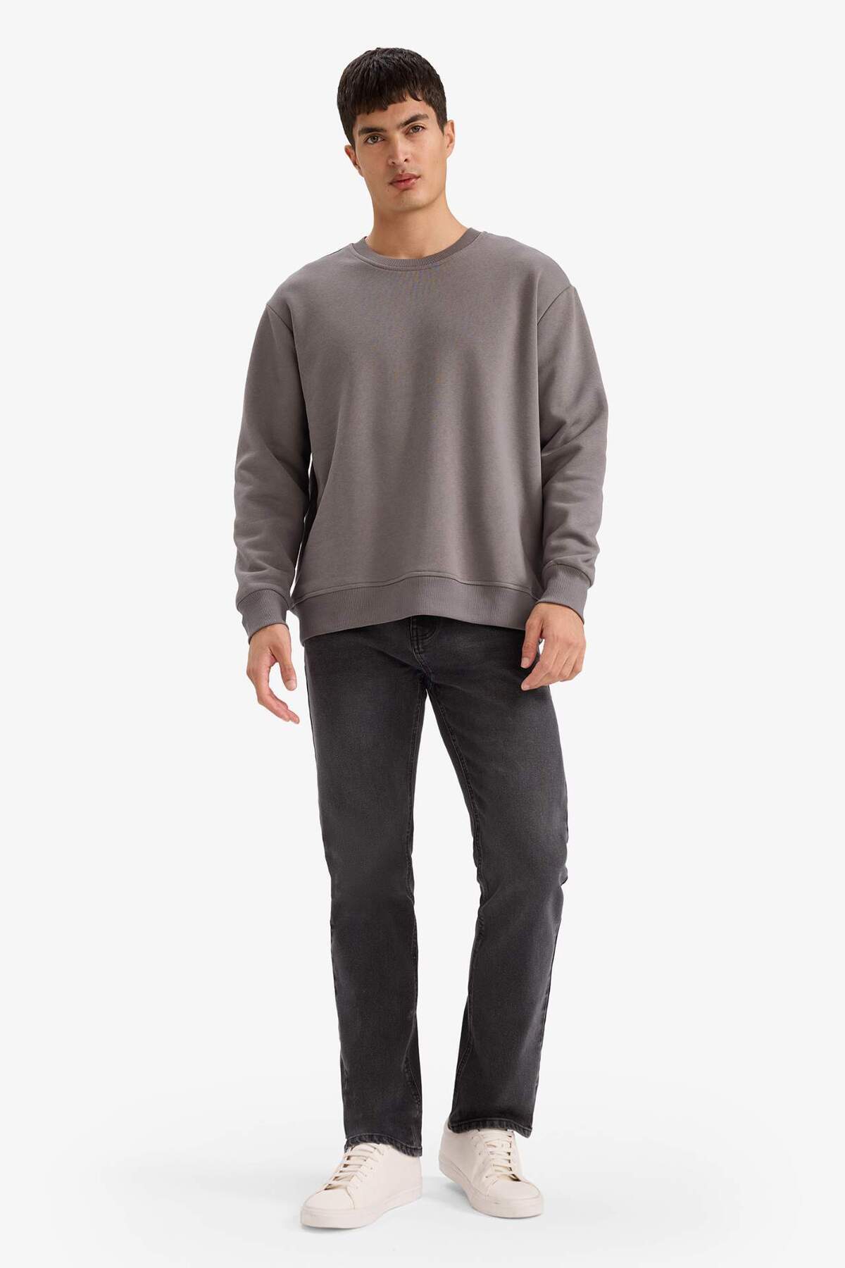 DeFacto Oversize Geniş Kalıp Bisiklet Yaka Kalın Basic Düz Sweatshirt T5139AZ24AU görsel 2