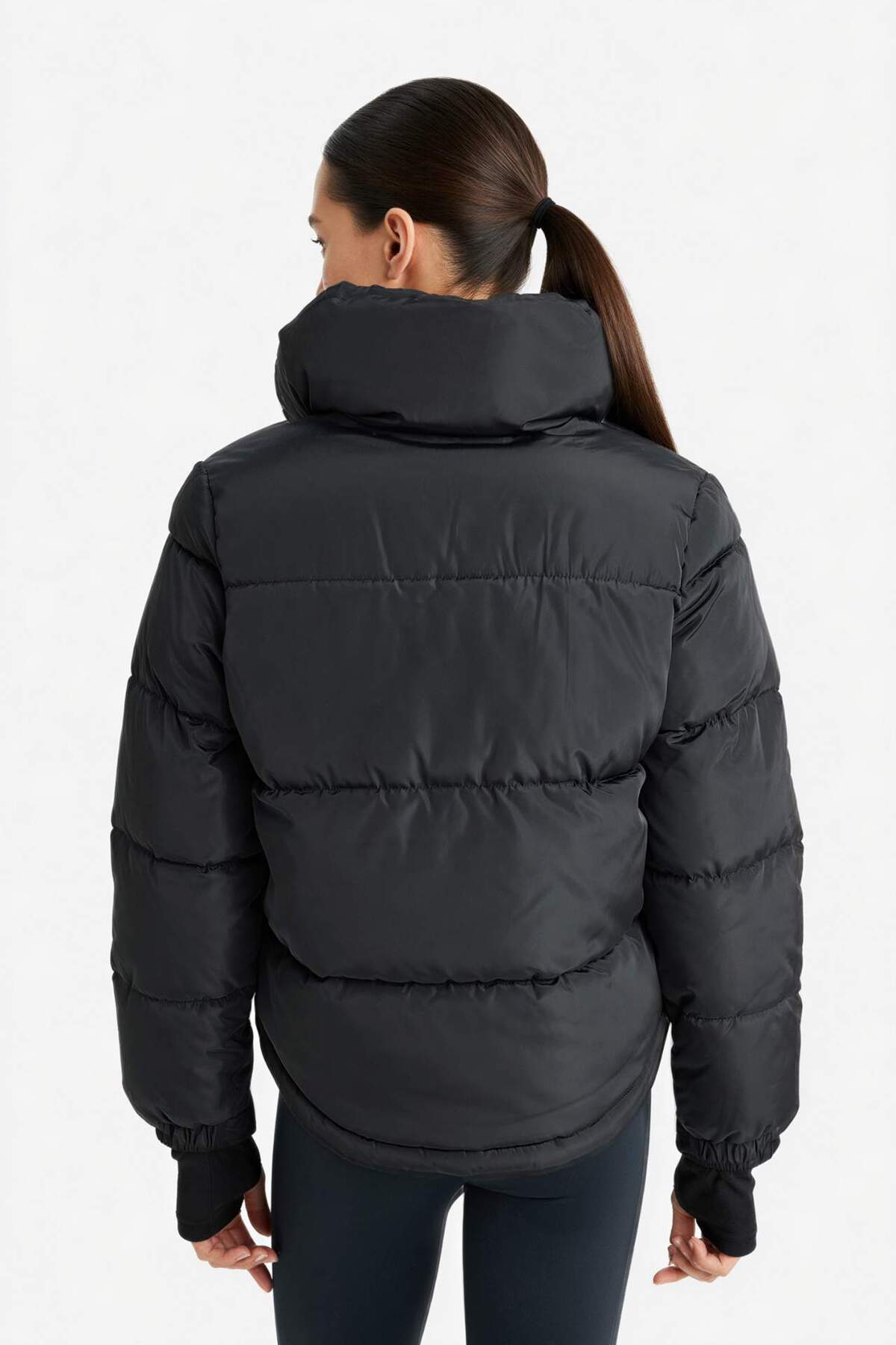 Defacto  Su İtici Regular Fit Dik Yaka Fermuarlı El Geçmeli Cepli Şişme Mont Z1438AZ24WN - Görsel 4