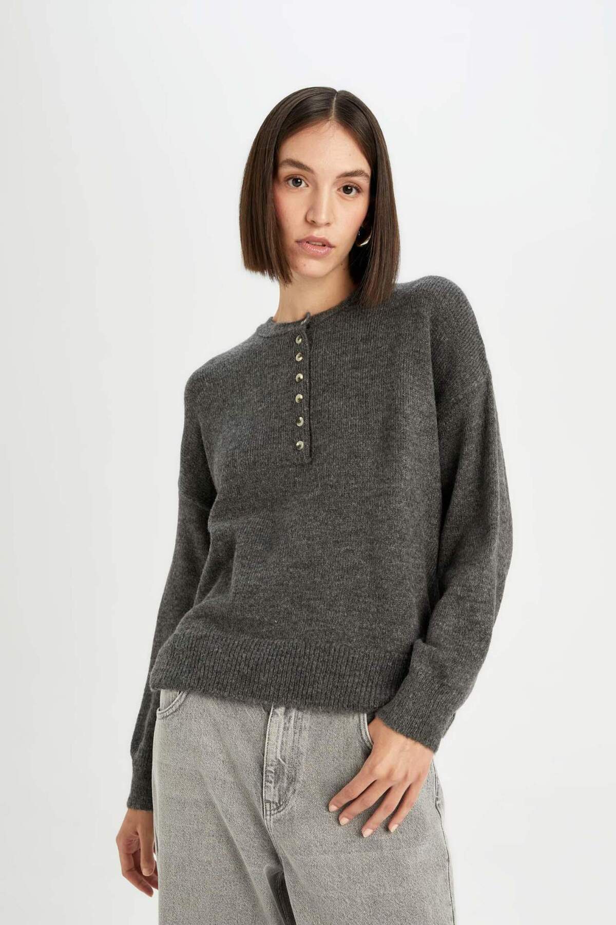 Defacto  Oversize Geniş Kalıp Düğmeli Yaka Triko Kazak D4913AXNS - Görsel 6