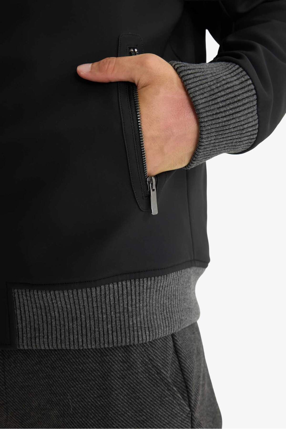 Defacto  Slim Fit Mont Ceket Dar Kesim Dik Yaka Astarlı Fermuarlı Çift Cepli Mevsimlik Suni Deri C5633AX24WN - Görsel 6