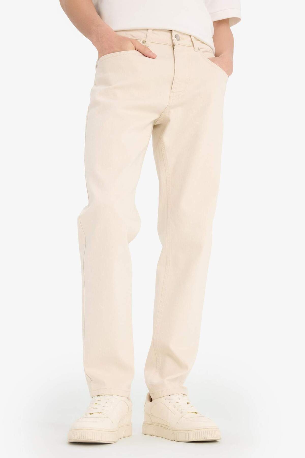 Defacto  Slim Tapered Fit Dar Kalıp Normal Bel Daralan Paça Jean Pantolon C9743AX24AU - Görsel 5