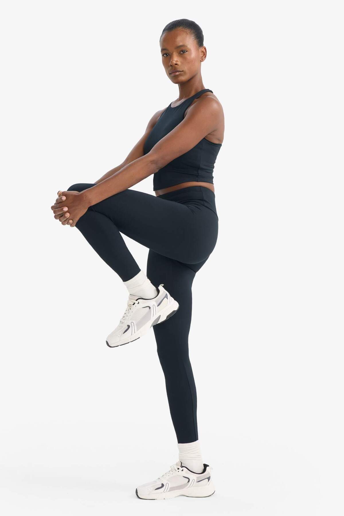 Defacto  Yüksek Bel Beli Saran Esnek Basic Düz Sporcu Tayt B4147AX24AU - Görsel 3