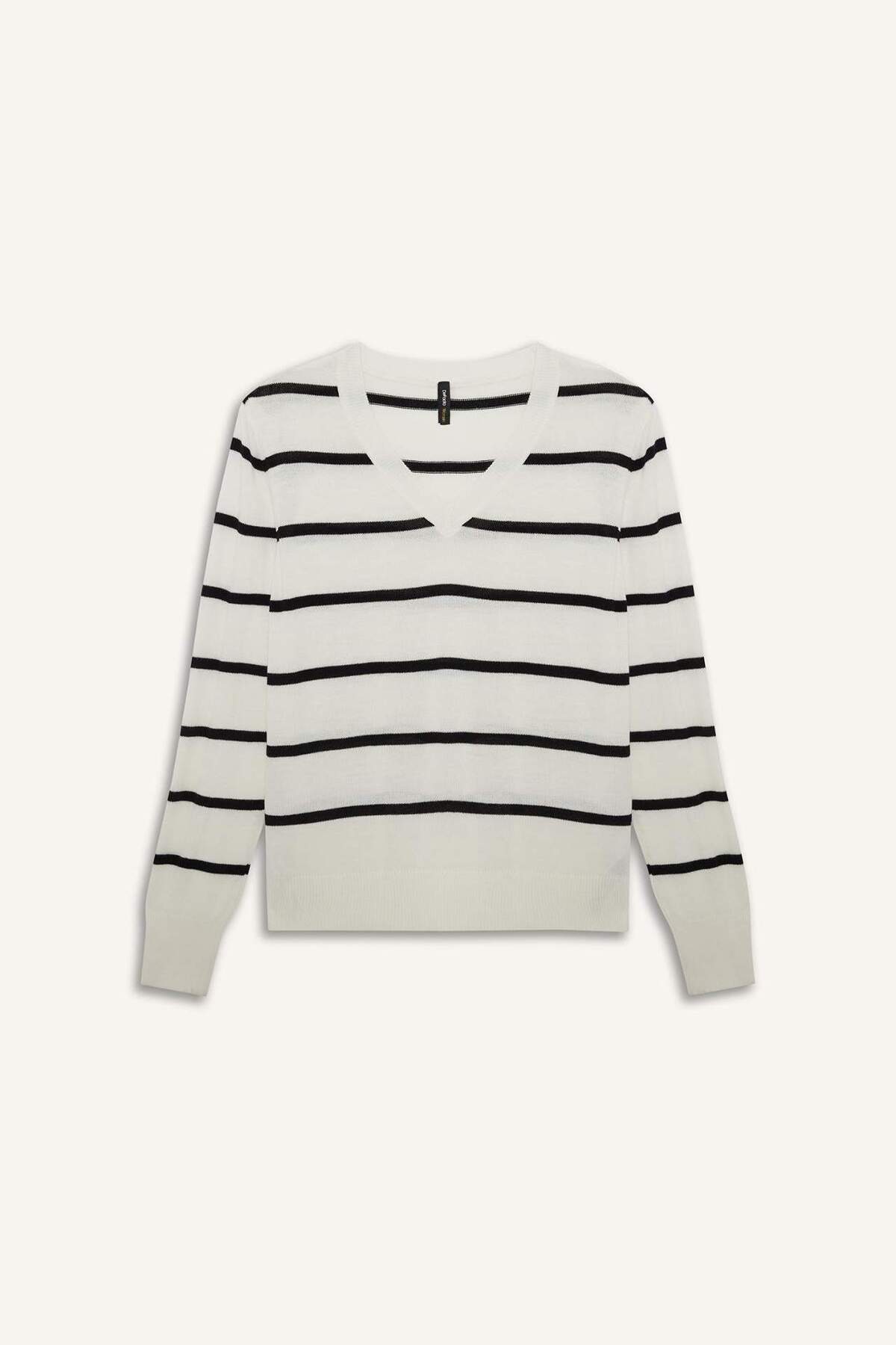 Defacto  Relax Fit V Yaka Yumuşak Dokulu Çizgili Triko Kazak A2359AX24WN - Görsel 3