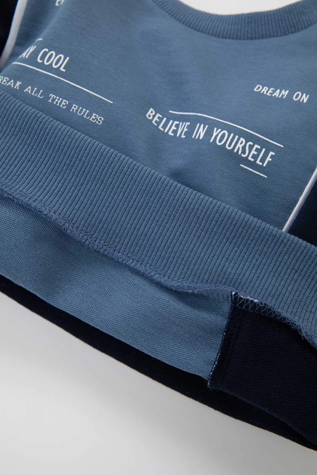 Defacto Erkek Bebek 2'li Takım Baskılı Sweatshirt Beli Lastikli Jogger Eşofman Altı D2938A524WN fotoğrafı 5 (önizleme)