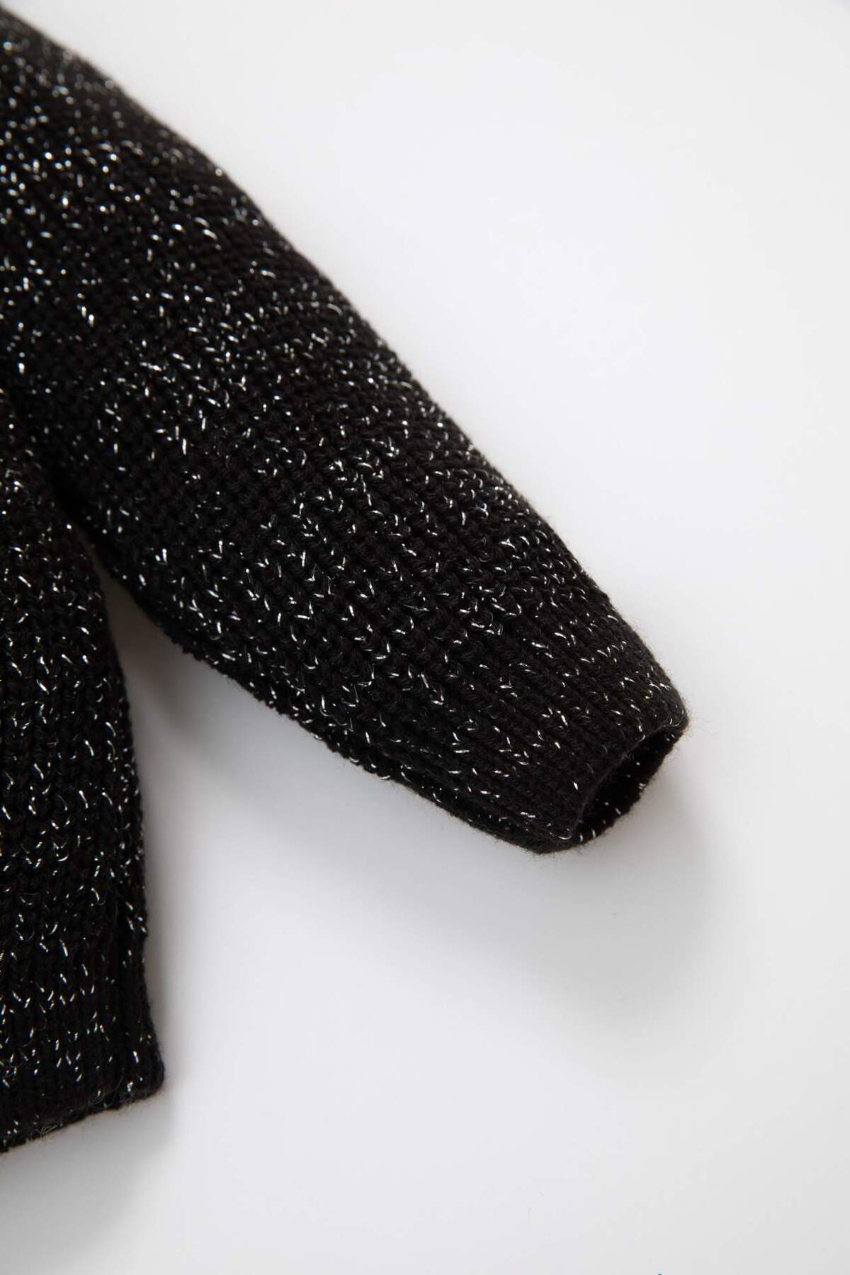 Defacto Bisiklet Yaka Triko Kazak Kız Bebek C8324A524WN fotoğrafı 3 (önizleme)