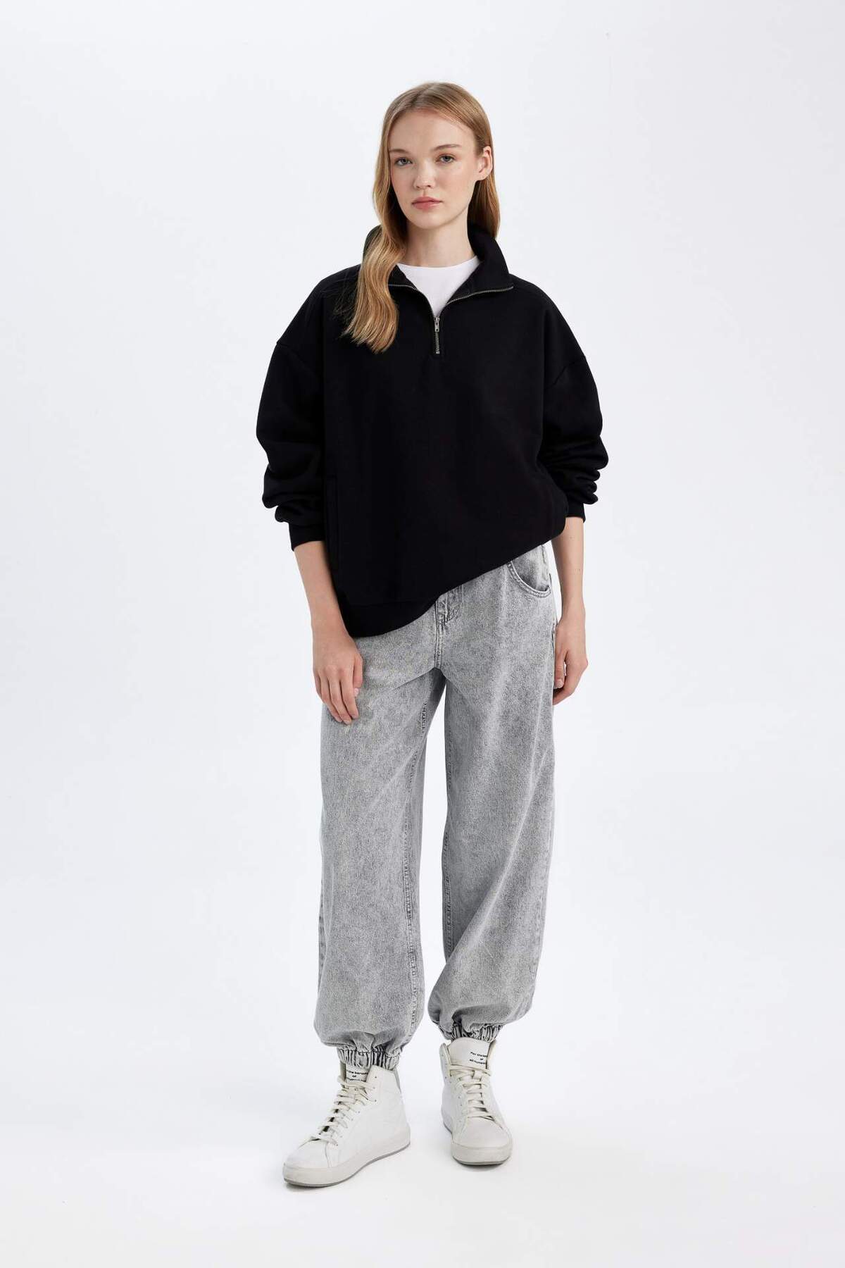 Defacto  Oversize Geniş Kalıp Fermuarlı Dik Yaka Cepli Basic Düz Kalın Siyah Sweatshirt D7206AX24WN - Görsel 2