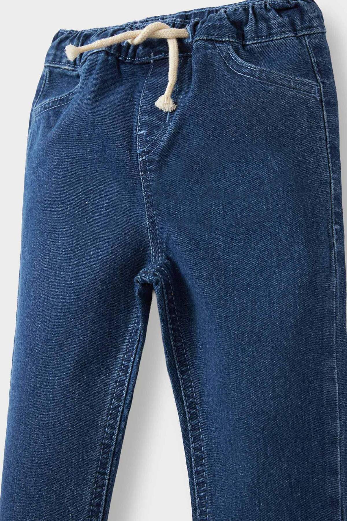 Defacto Erkek Bebek Beli Lastikli Basic Düz Jean Pantolon D2520A524AU fotoğrafı 3 (önizleme)