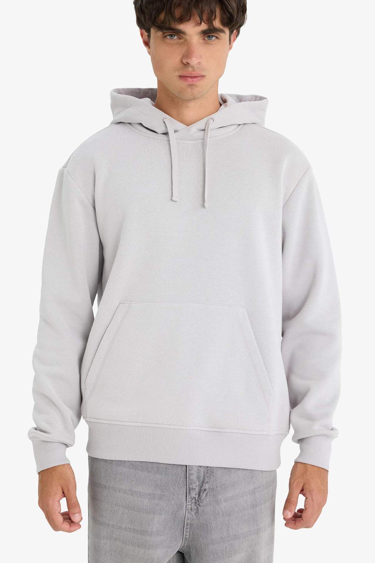 Defacto  Regular Fit Kapüşonlu Kanguru Cepli İçi Yumuşak Tüylü Basic Düz Sweatshirt X8283AZ24AU - Görsel 4