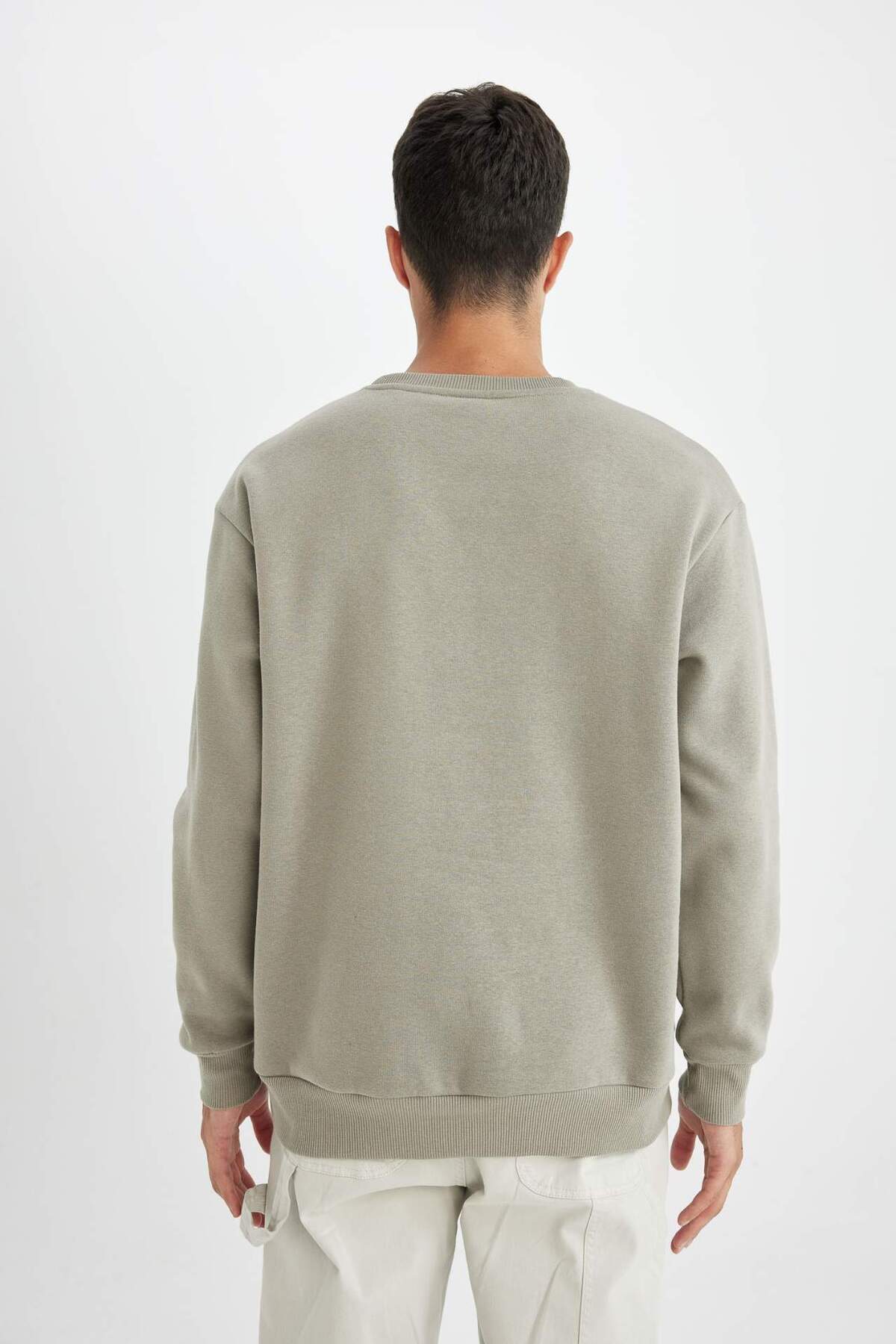 DeFacto Oversize Geniş Kalıp Bisiklet Yaka Kalın Basic Düz Sweatshirt T5139AZ24AU görsel 6