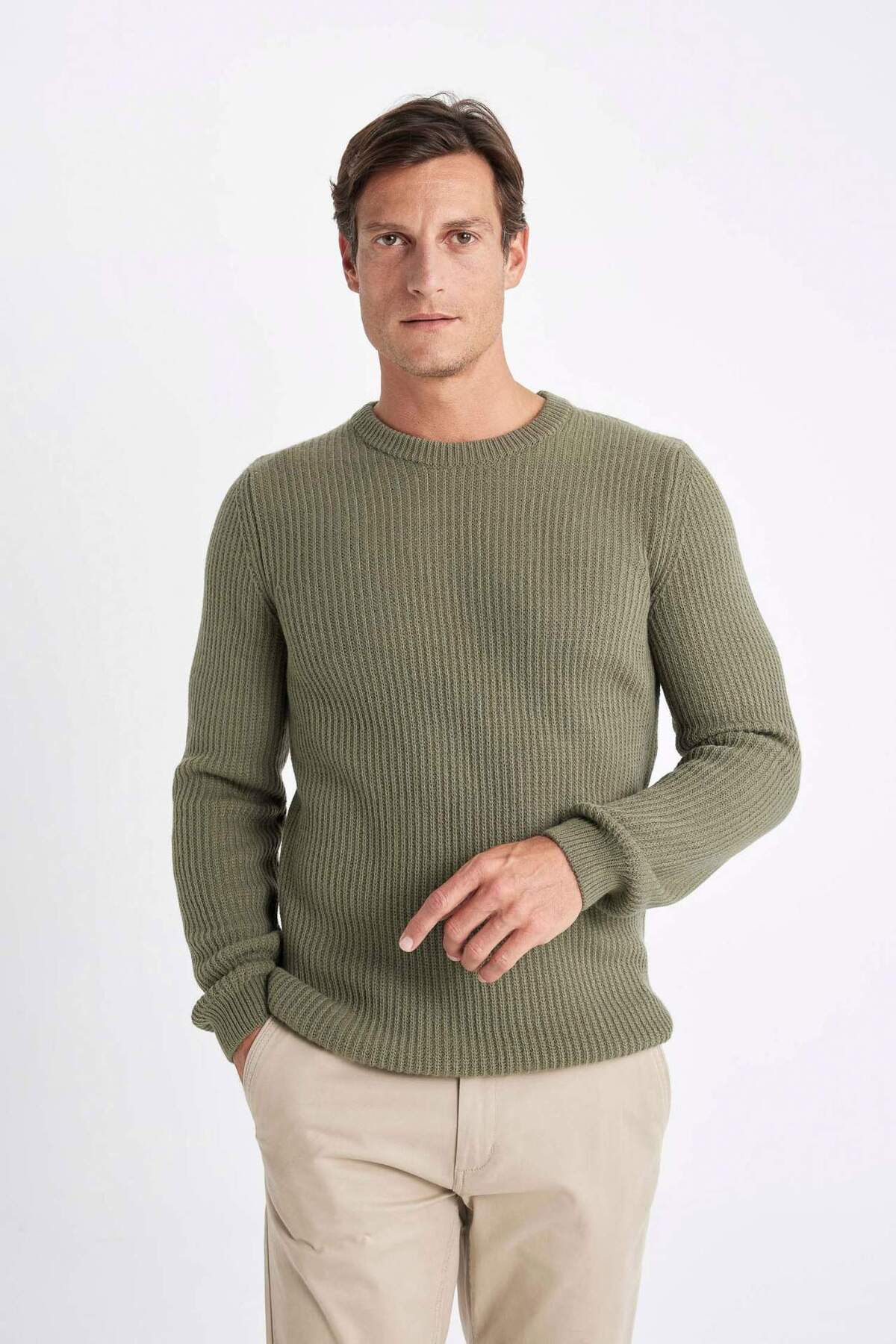 Strickpullover mit Rundhalsausschnitt und Struktur in Standardgröße E0811AXNS