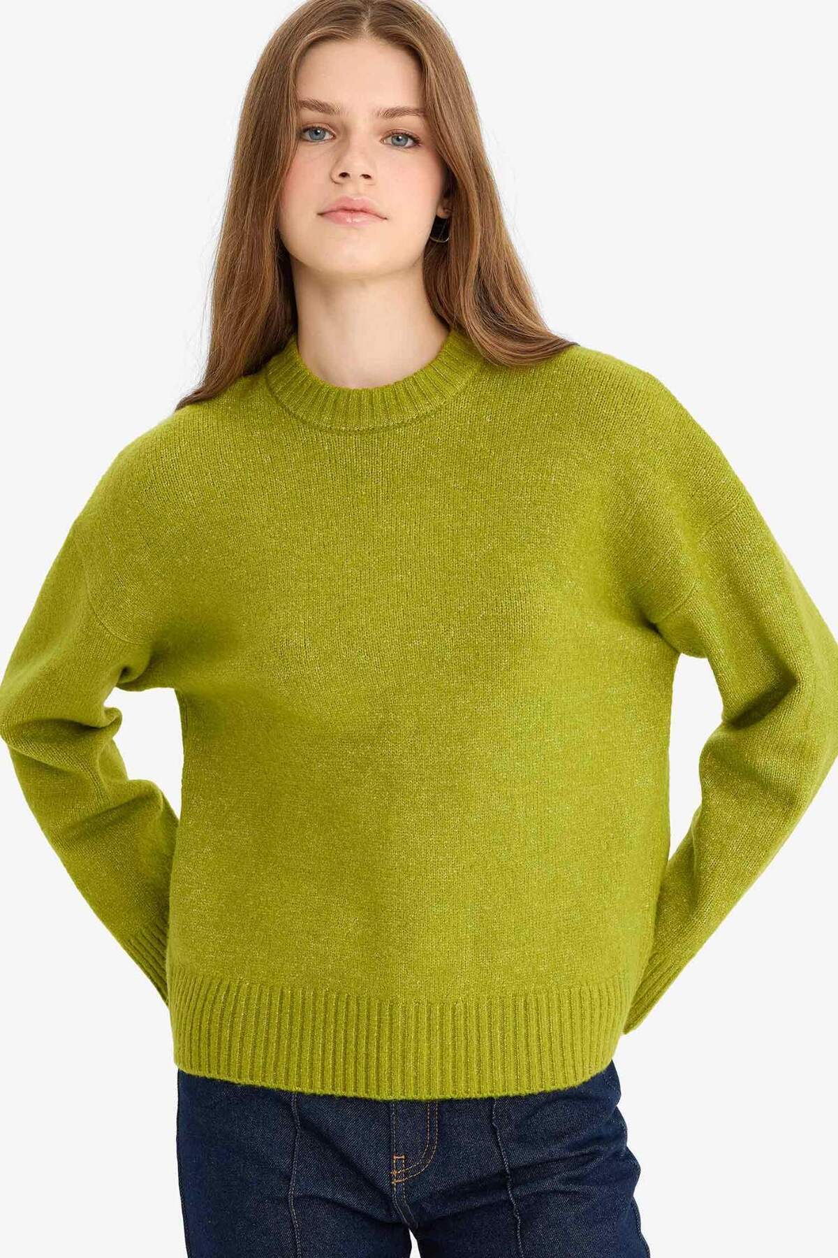 Defacto  Oversize Geniş Kalıp Bisiklet Yaka Triko Kazak R6044AZ24WN