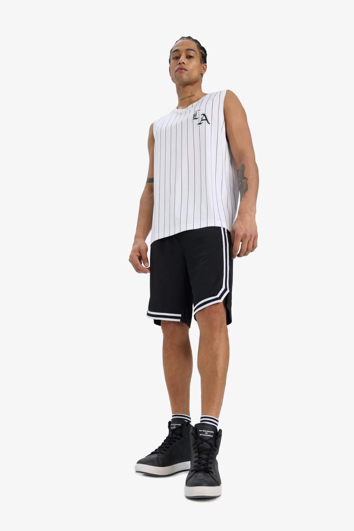 Defacto  Standart Fit Sporcu Kısa Paça Ağır Kumaş Şort C1840AX24SM - Görsel 2