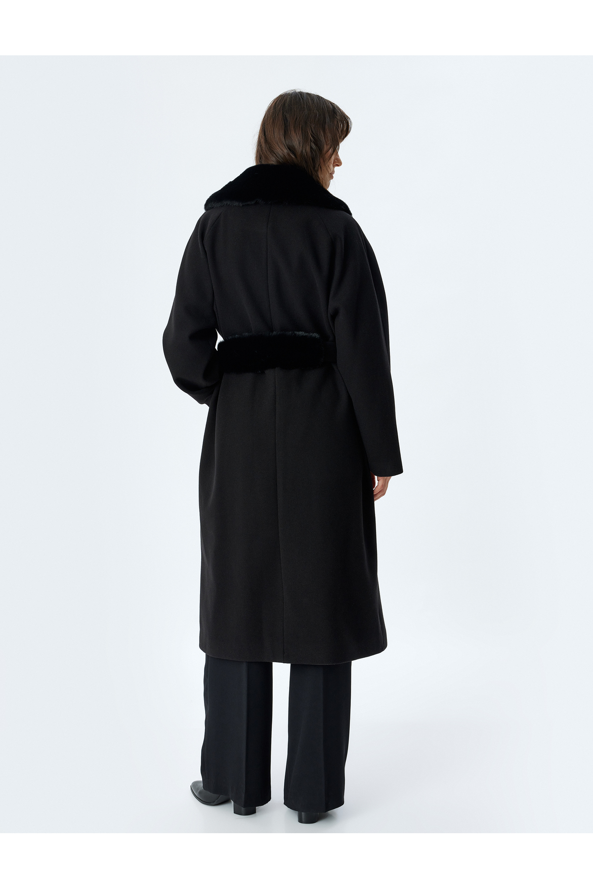 Koton  Yakası Çıkarılabilir Kürklü Cepli Uzun Kaşe Kaban - Görsel 4