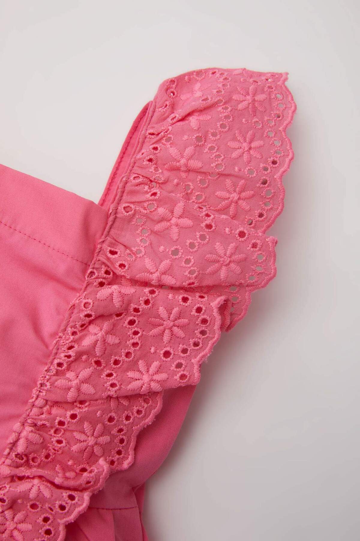 Defacto Kız Bebek Kolsuz Poplin Elbise C9369A524SM fotoğrafı 2 (önizleme)