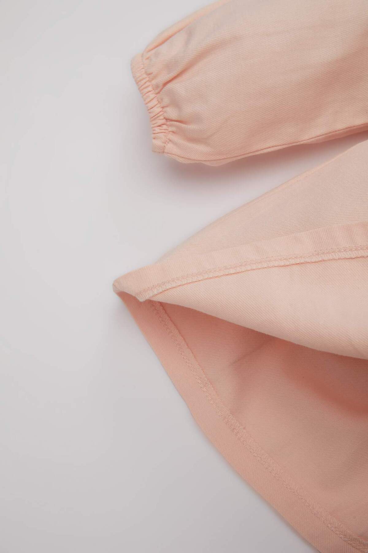 Defacto Uzun Kollu Twill Elbise Kız Bebek C0542A524SP fotoğrafı 4 (önizleme)