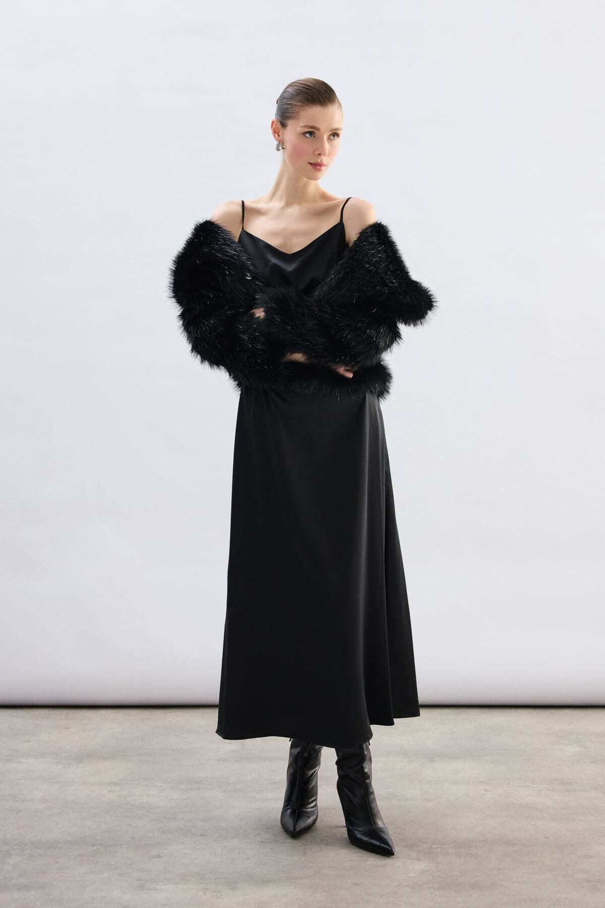 Sateen  Geniş Yakalı Simli Kürk - Siyah - Görsel 7