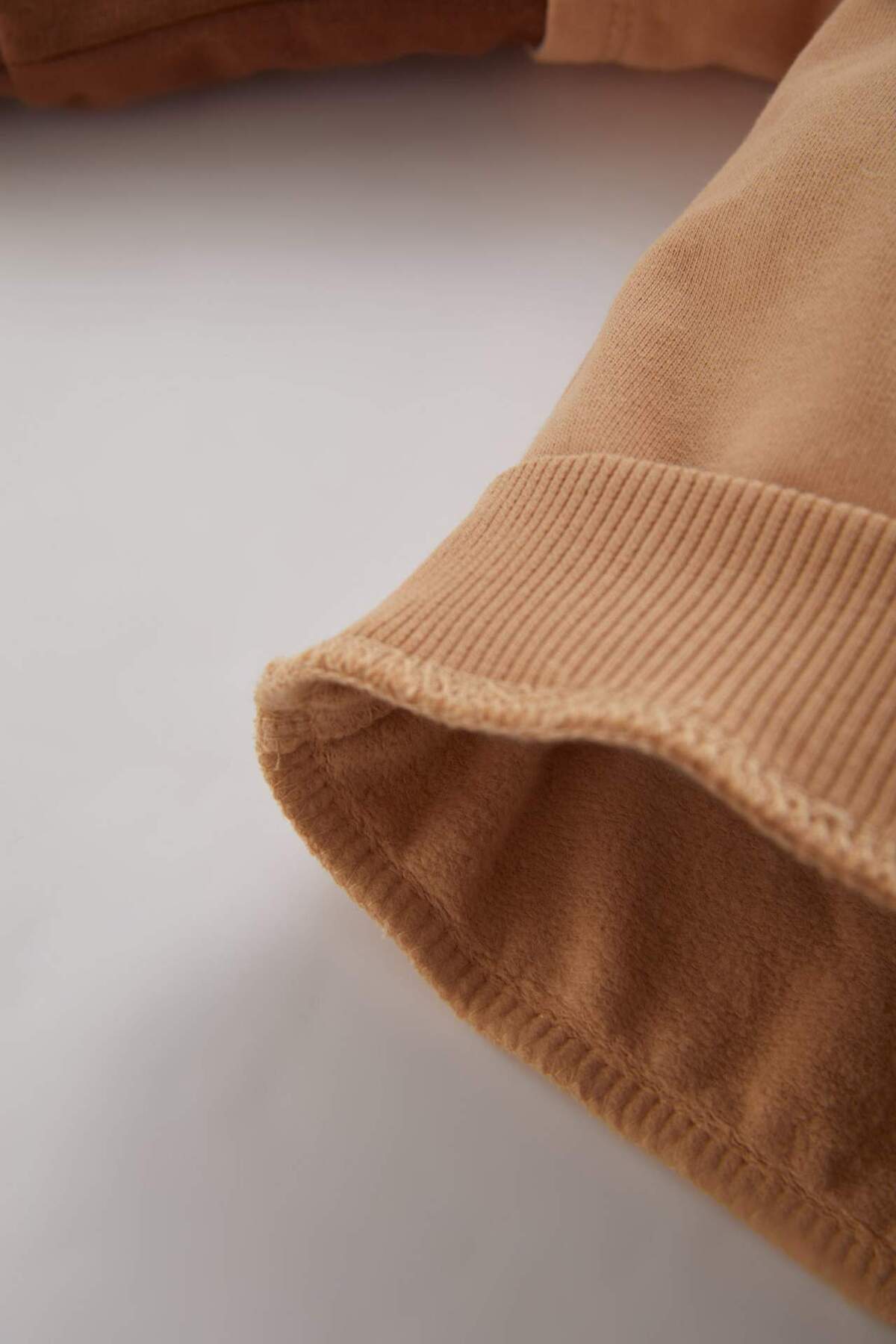 Defacto Erkek Bebek Bisiklet Yaka Baskılı Sweatshirt B1033A523WN fotoğrafı 4 (önizleme)