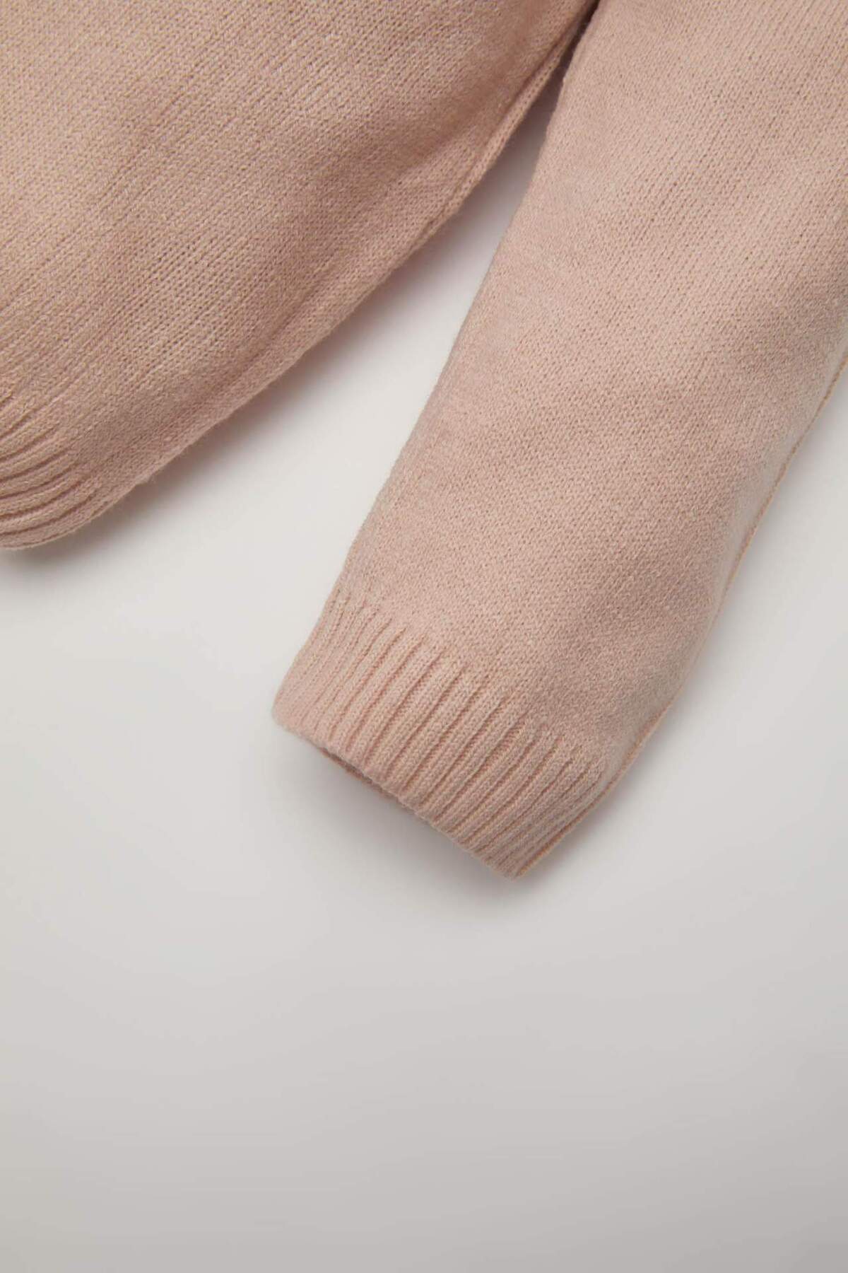 Defacto Açık Pembe Bisiklet Yaka Basic Düz Triko Kazak Kız Bebek X8187A223AU fotoğrafı 7 (önizleme)