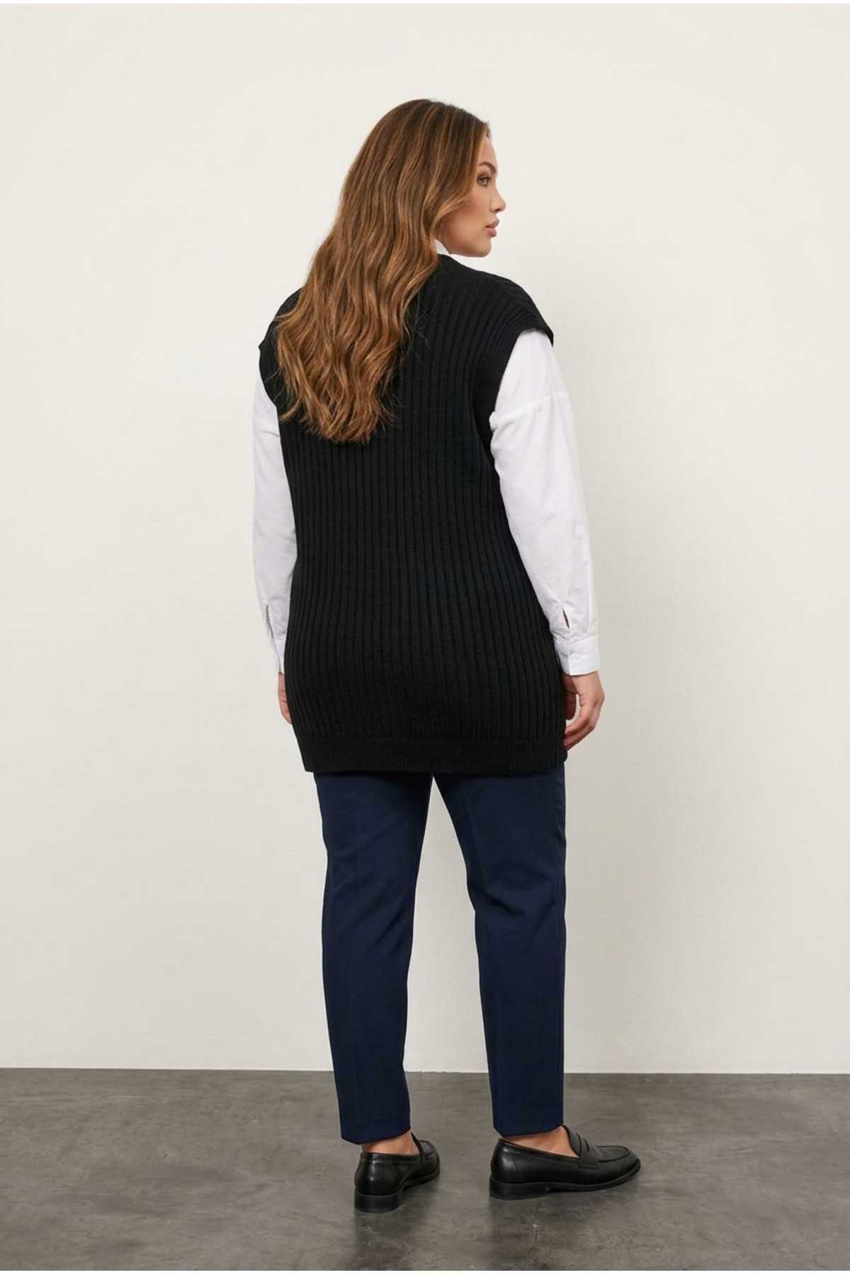 Stil Diva  Büyük Beden V Yaka Kısa Kollu Süveter Triko Bluz 302134 - Görsel 7