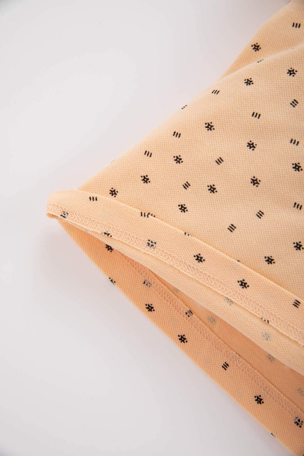 Defacto Erkek Bebek Baskılı Pike Kısa Kollu Tişört Z6835A223SM fotoğrafı 4 (önizleme)