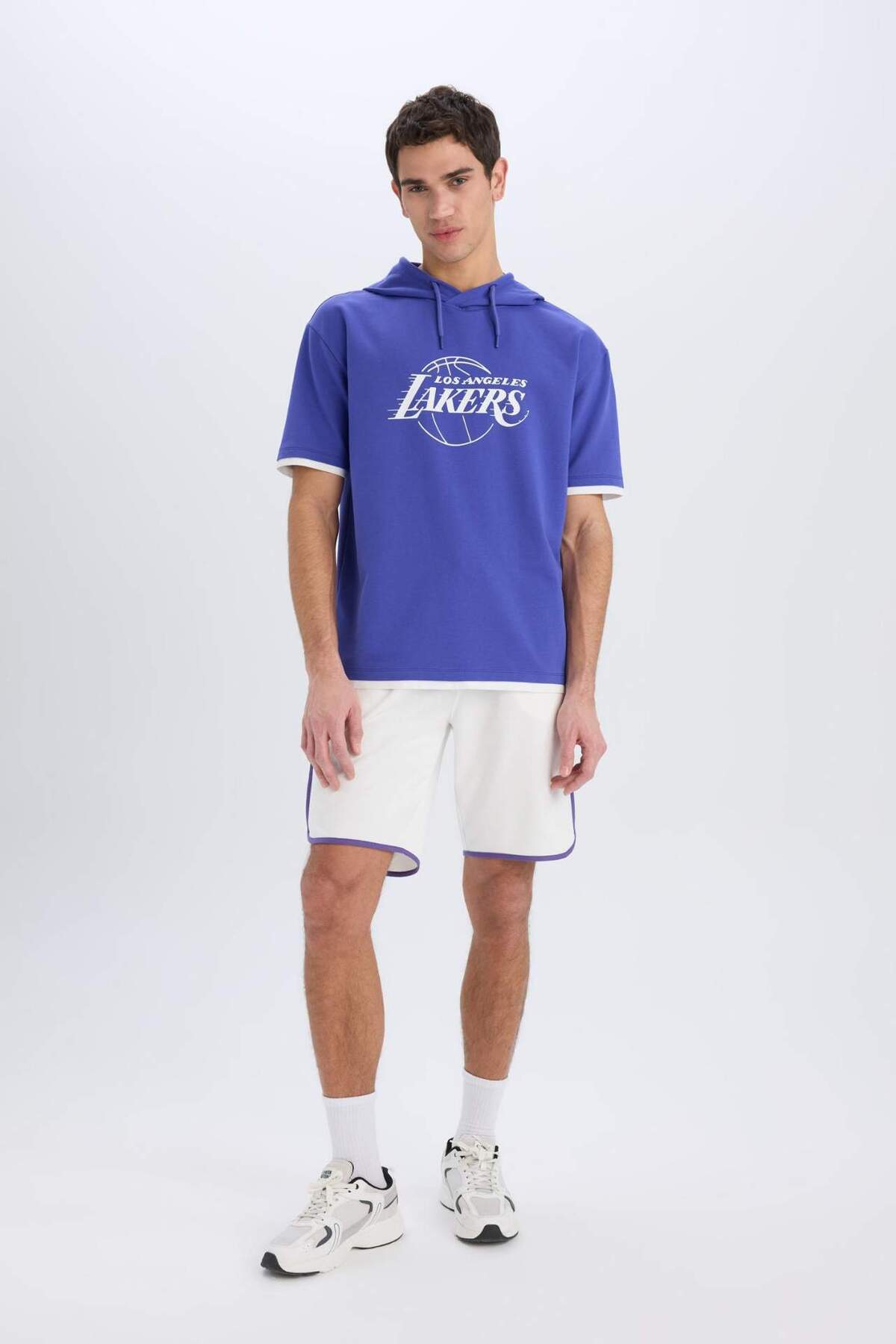 Defacto  DeFactoFit NBA Los Angeles Lakers Pamuklu Penye Şort W9811AZ22SM - Görsel 3