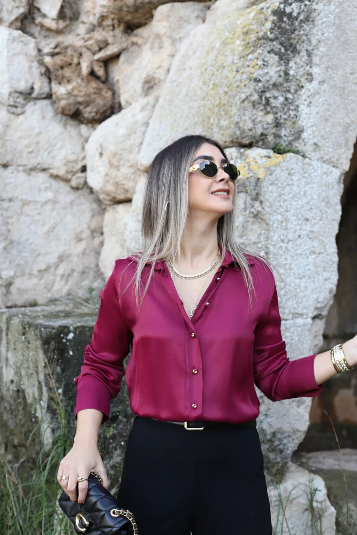 bytugcekaya  Bordo Dökümlü Saten Gold Düğmeli Gömlek - Görsel 2