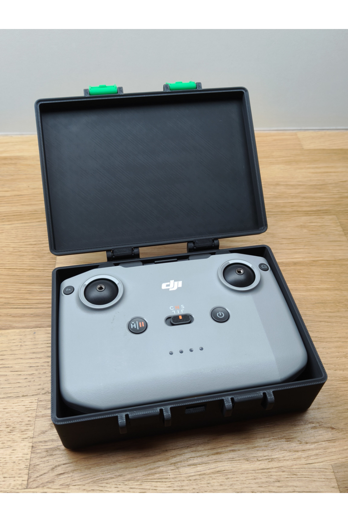 Morphena3D DJI RC N3 Uyumlu Saklama Kutusu – Şarj Girişli Kumanda