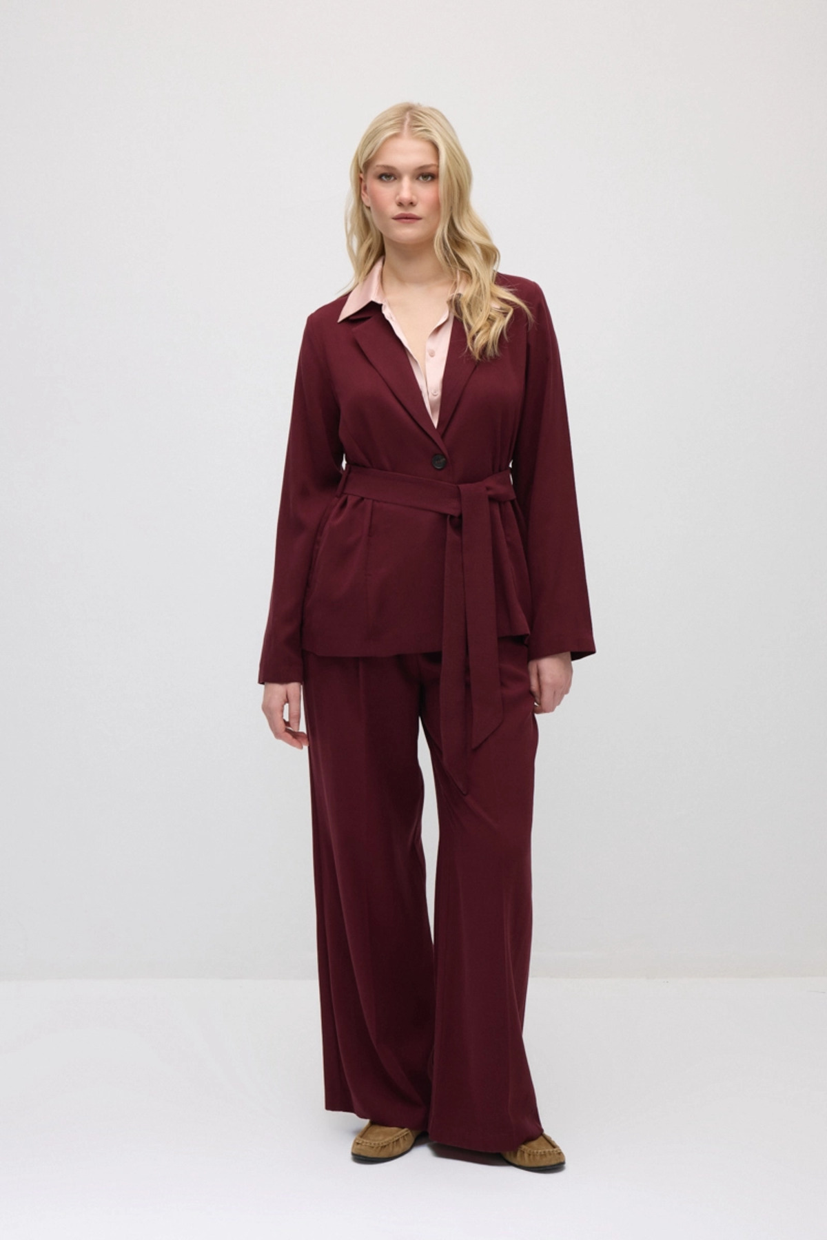 Gusto Beli Kemerli Tencel Ceket - Bordo görsel 2