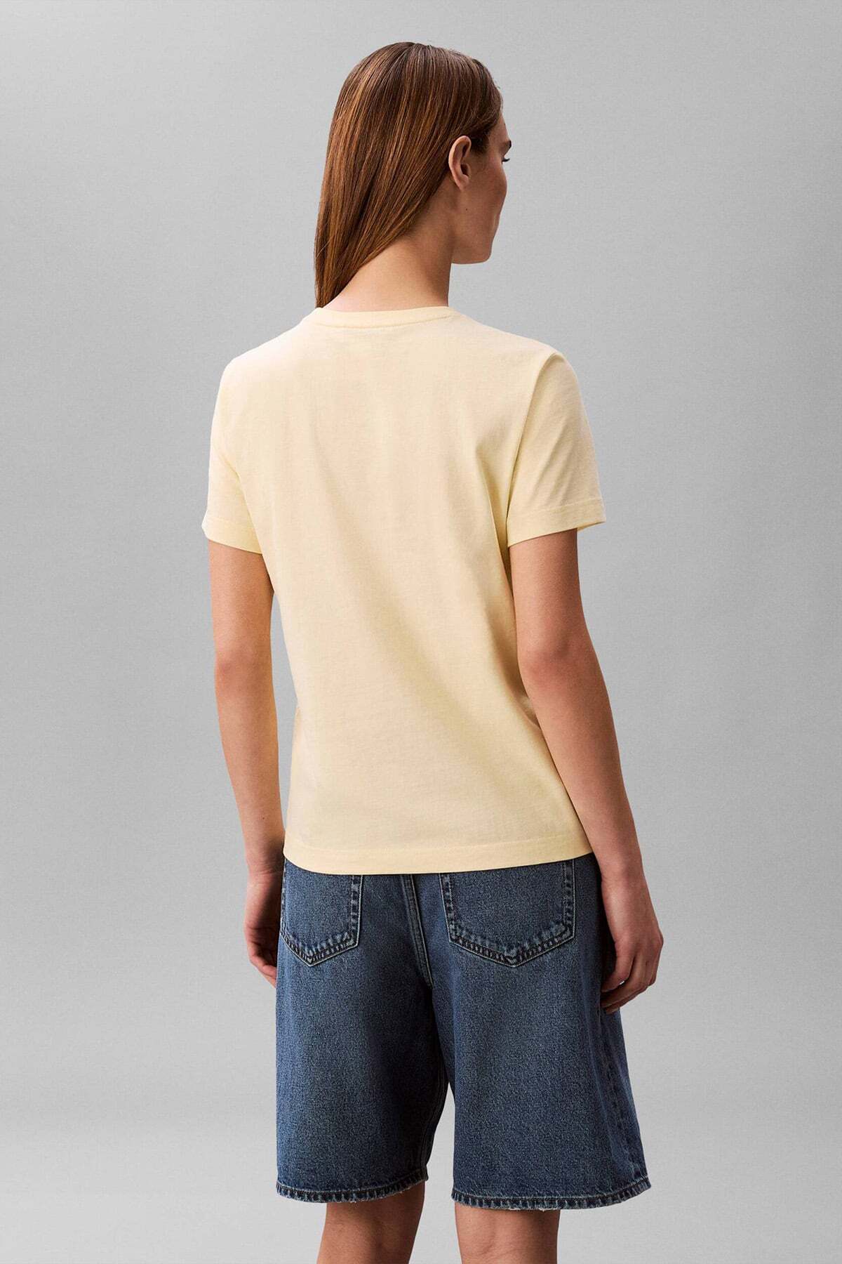 Calvin Klein Kadın Tişört-LV047B224G görsel 2
