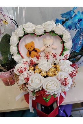 Masalbitki Çekmeceli Kalpli Kutuda Ferrero çikolatalı , Gül ve Ayıcıklı Kolye...