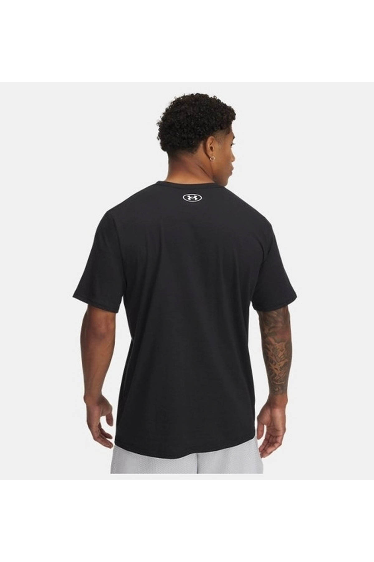 Under Armour Erkek TShirts Günlük Spor TShirts 1376830002 UA CAMO CHEST STRIPE SS görsel 2